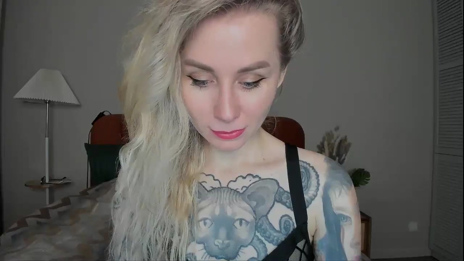 Gallery image thumbnail from Alexa_Smithhh's myfreecams stream on, 03/20/2025, 18:01 image 8 of 20