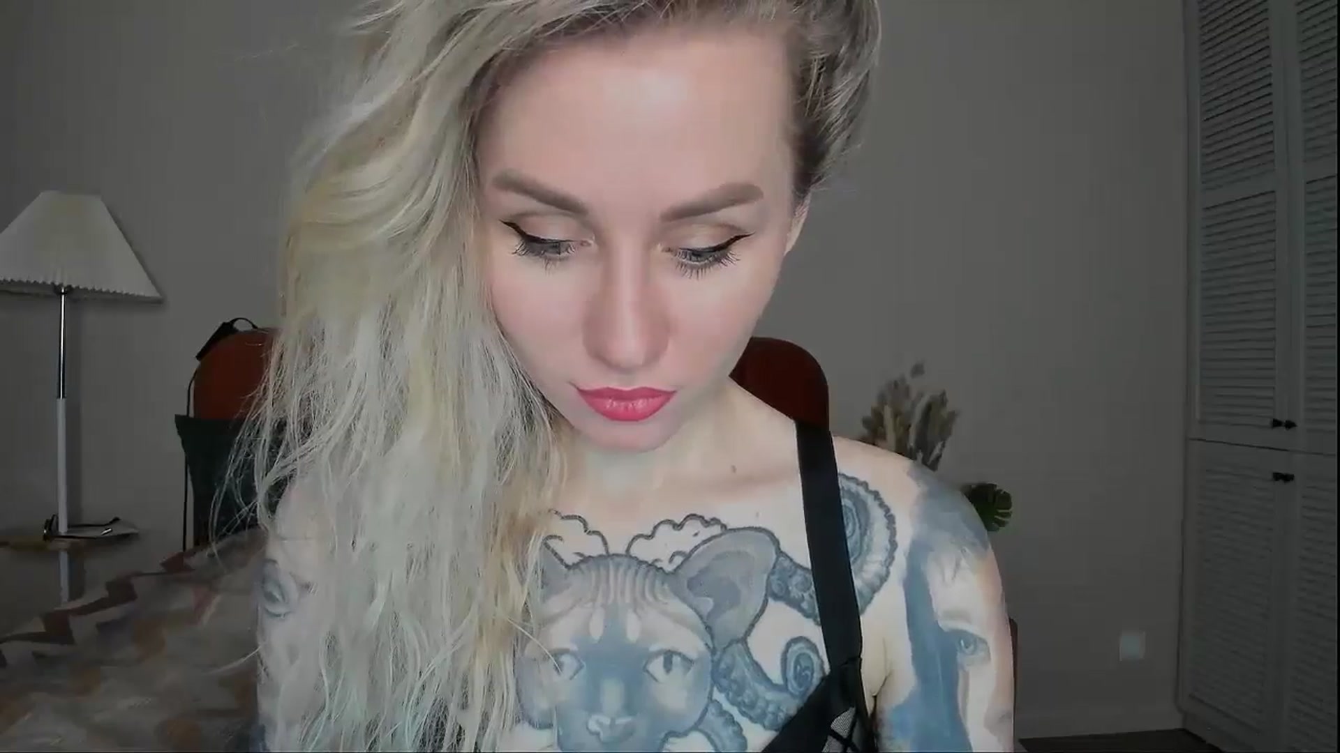 Gallery image thumbnail from Alexa_Smithhh's myfreecams stream on, 03/20/2025, 18:01 image 19 of 20
