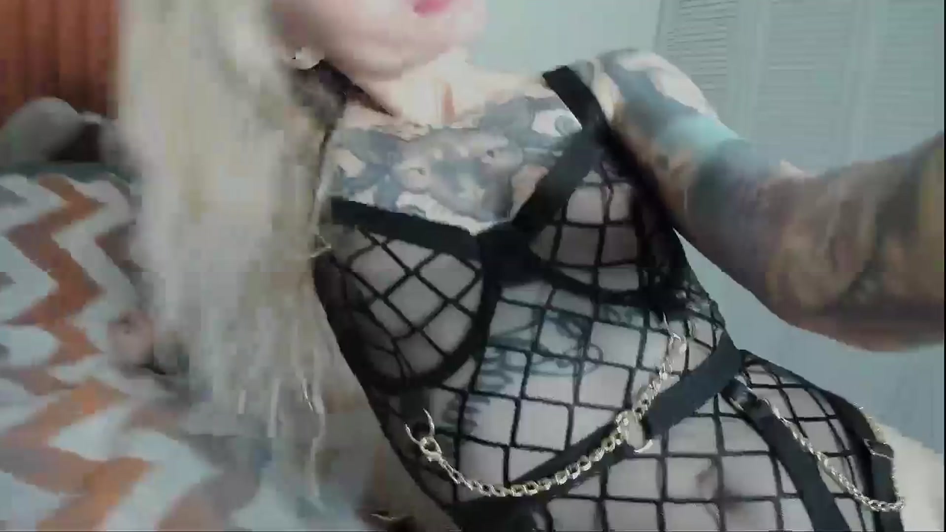 Gallery image thumbnail from Alexa_Smithhh's myfreecams stream on, 03/20/2025, 18:46 image 15 of 20