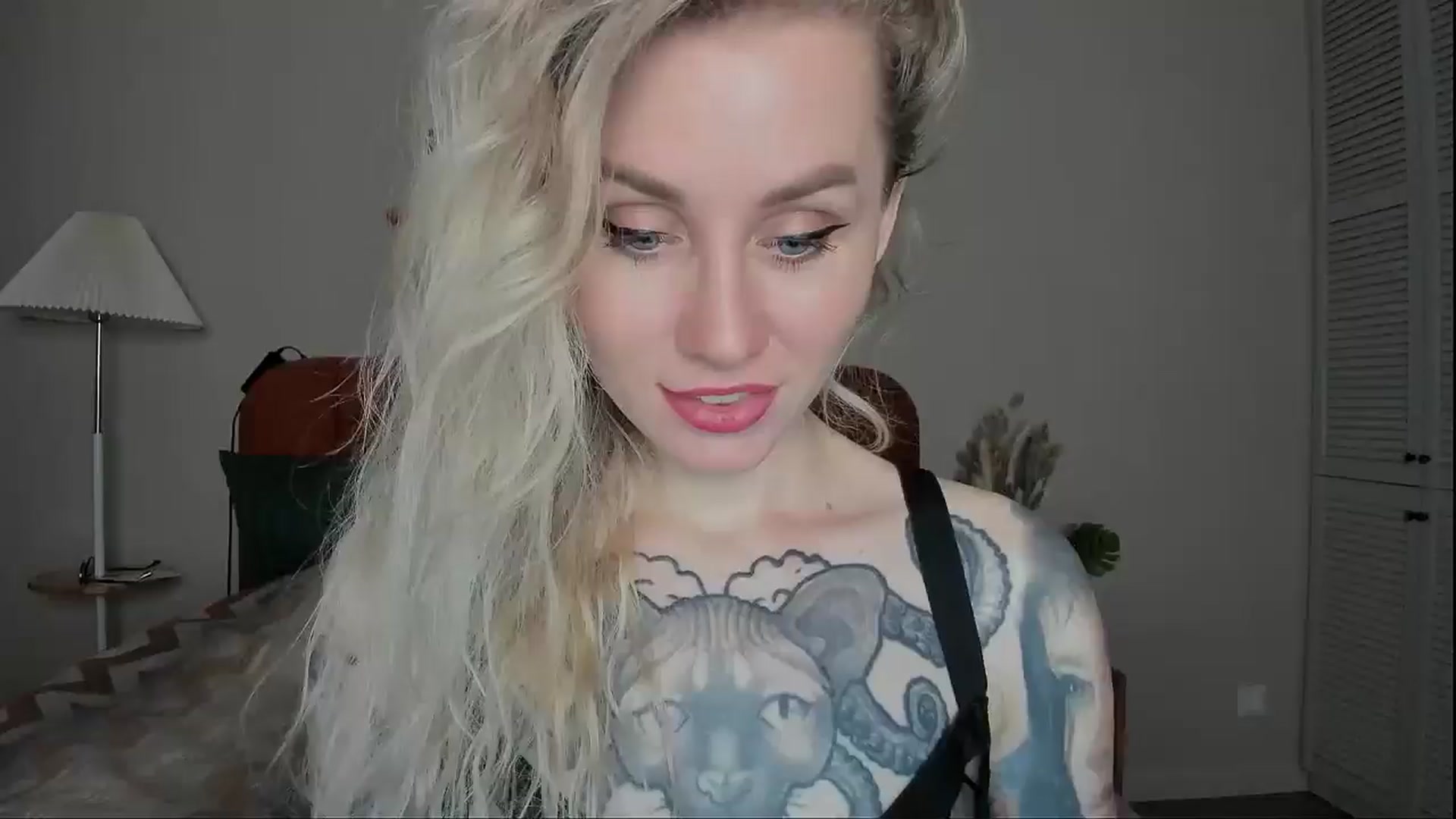 Gallery image thumbnail from Alexa_Smithhh's myfreecams stream on, 03/20/2025, 18:46 image 8 of 20