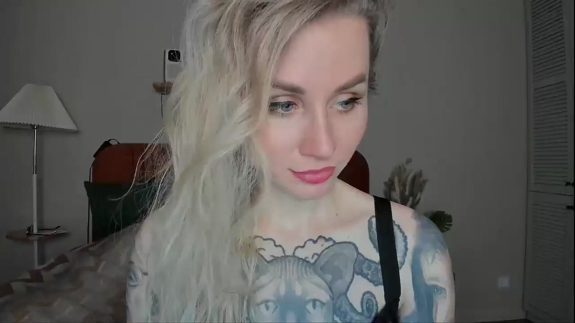Gallery image thumbnail from Alexa_Smithhh's myfreecams stream on, 03/20/2025, 18:46 image 18 of 20