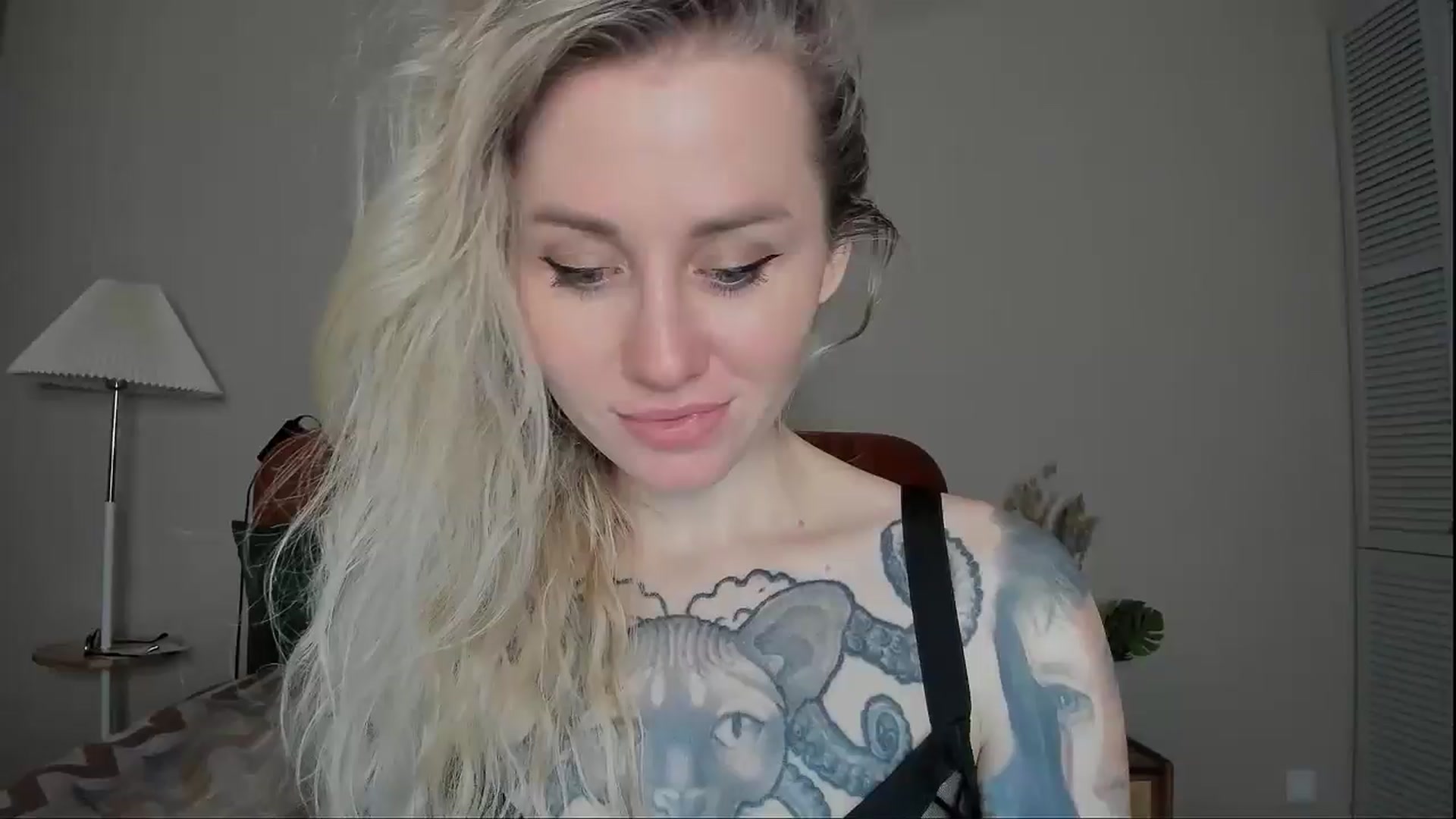 Gallery image thumbnail from Alexa_Smithhh's myfreecams stream on, 03/20/2025, 20:48 image 19 of 20