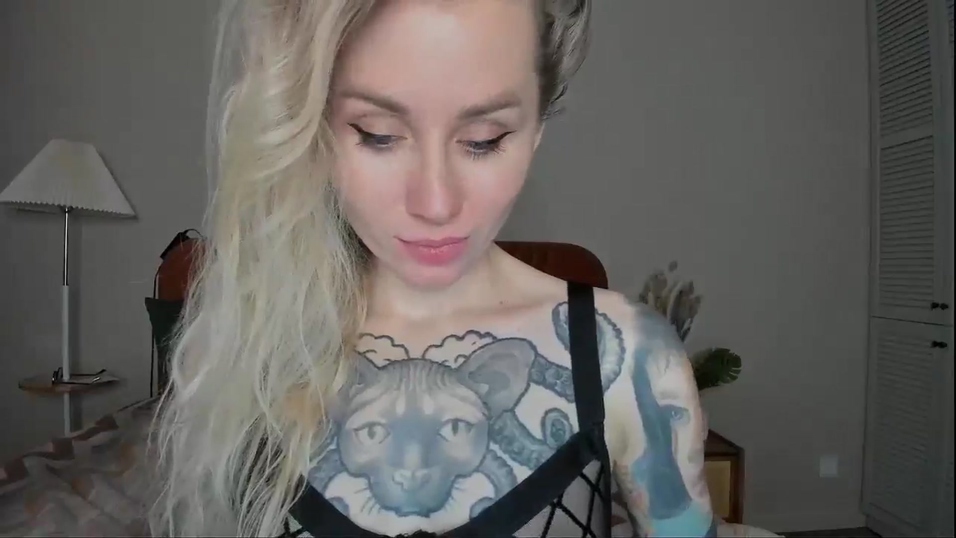 Gallery image thumbnail from Alexa_Smithhh's myfreecams stream on, 03/20/2025, 20:48 image 6 of 20