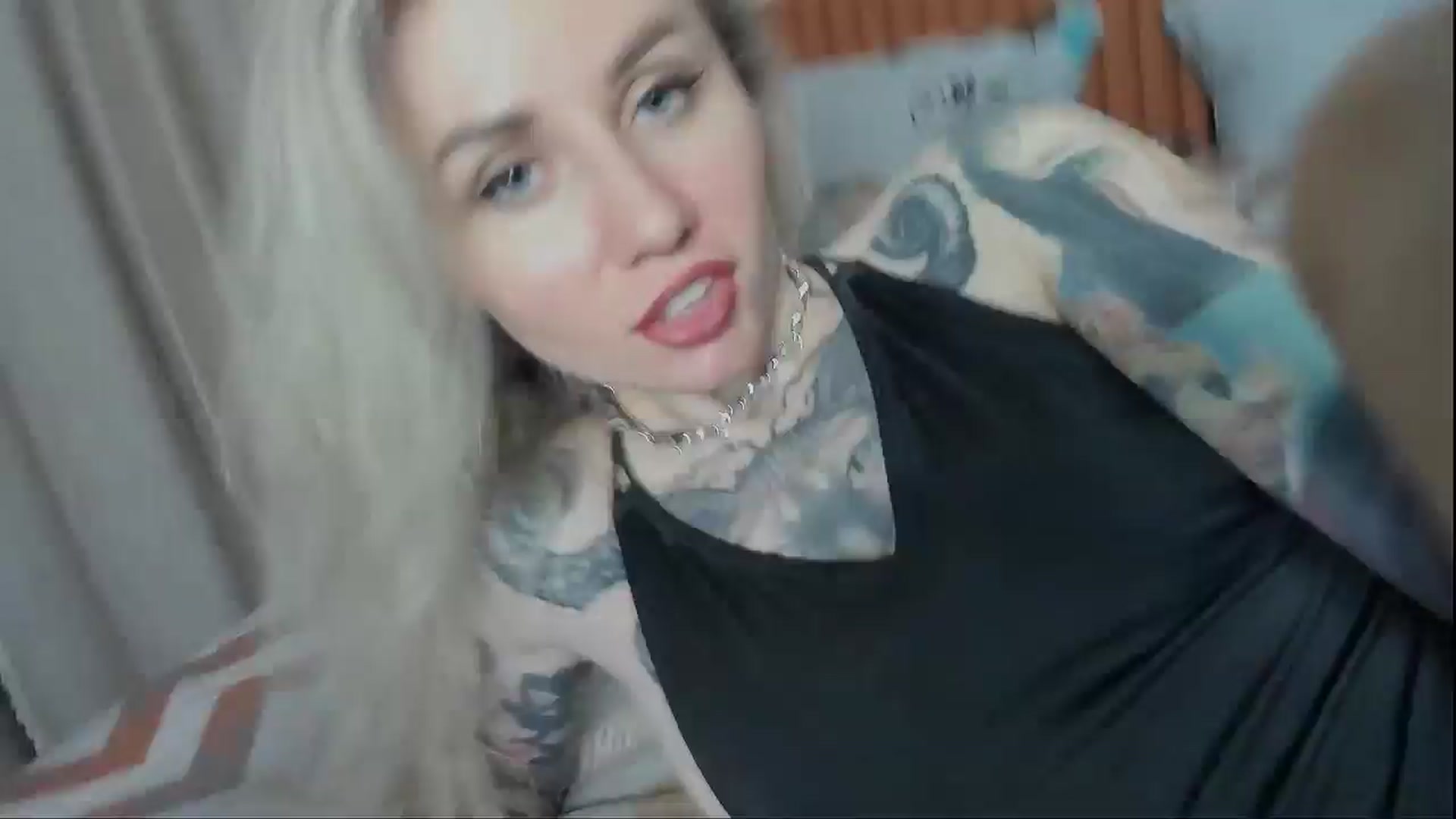 Gallery image thumbnail from Alexa_Smithhh's myfreecams stream on, 03/24/2025, 18:57 image 15 of 20