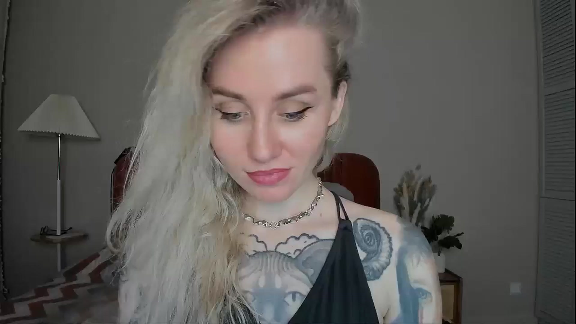 Gallery image thumbnail from Alexa_Smithhh's myfreecams stream on, 03/24/2025, 20:15 image 14 of 20