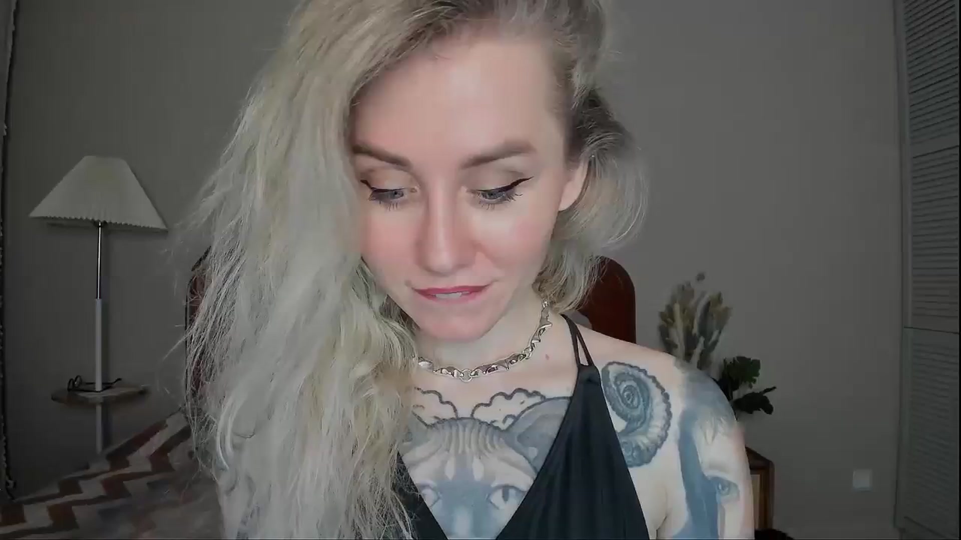 Gallery image thumbnail from Alexa_Smithhh's myfreecams stream on, 03/24/2025, 20:15 image 8 of 20