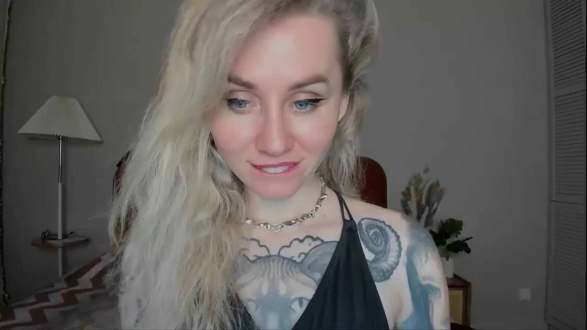 Gallery image thumbnail from Alexa_Smithhh's myfreecams stream on, 03/24/2025, 20:15 image 19 of 20