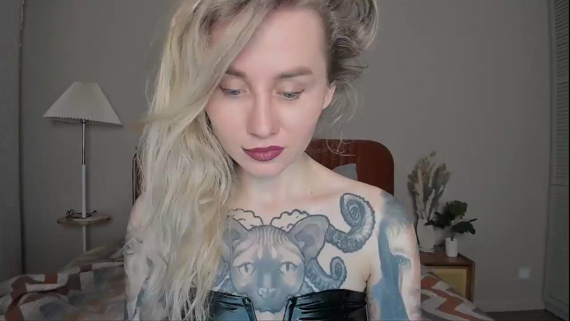Gallery image thumbnail from Alexa_Smithhh's myfreecams stream on, 03/25/2025, 18:00 image 16 of 20
