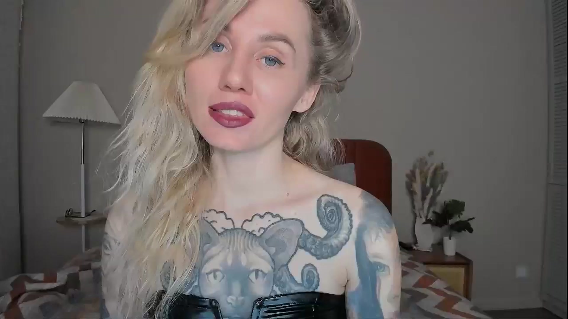 Gallery image thumbnail from Alexa_Smithhh's myfreecams stream on, 03/25/2025, 18:00 image 8 of 20