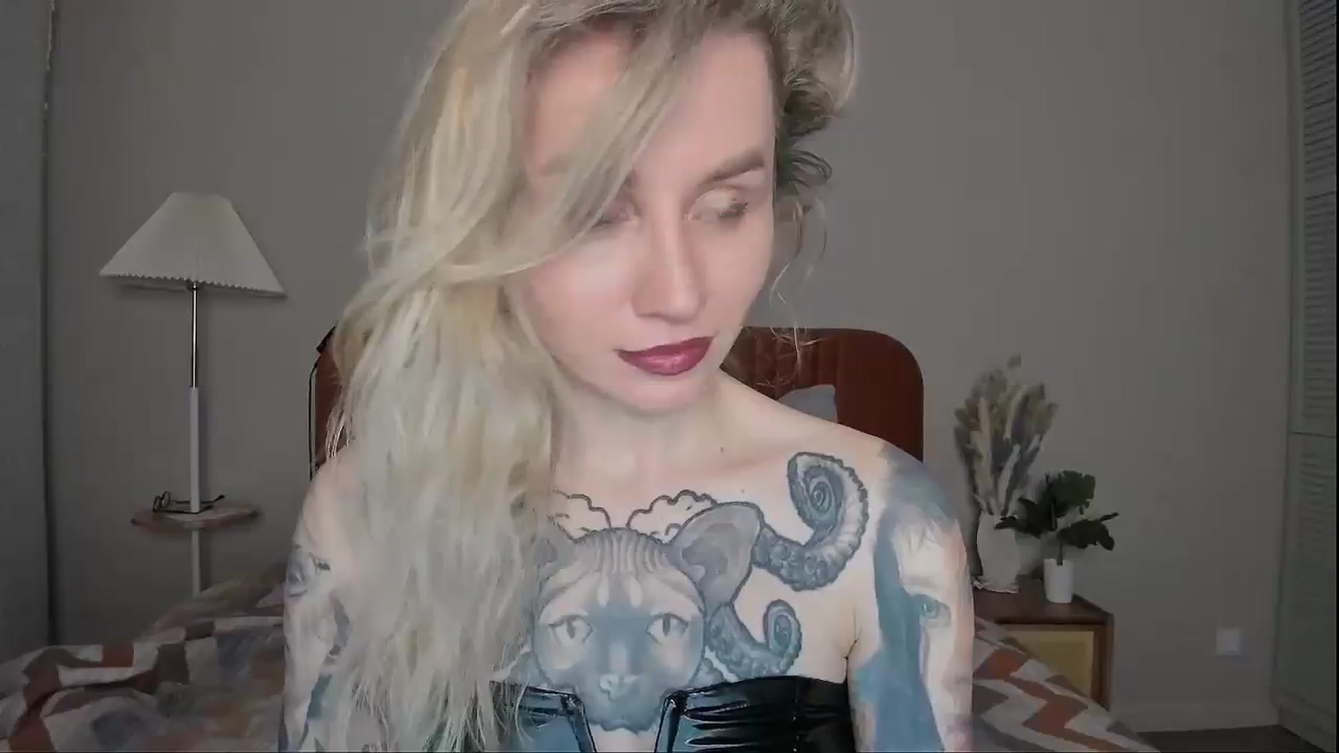 Gallery image thumbnail from Alexa_Smithhh's myfreecams stream on, 03/25/2025, 18:00 image 18 of 20