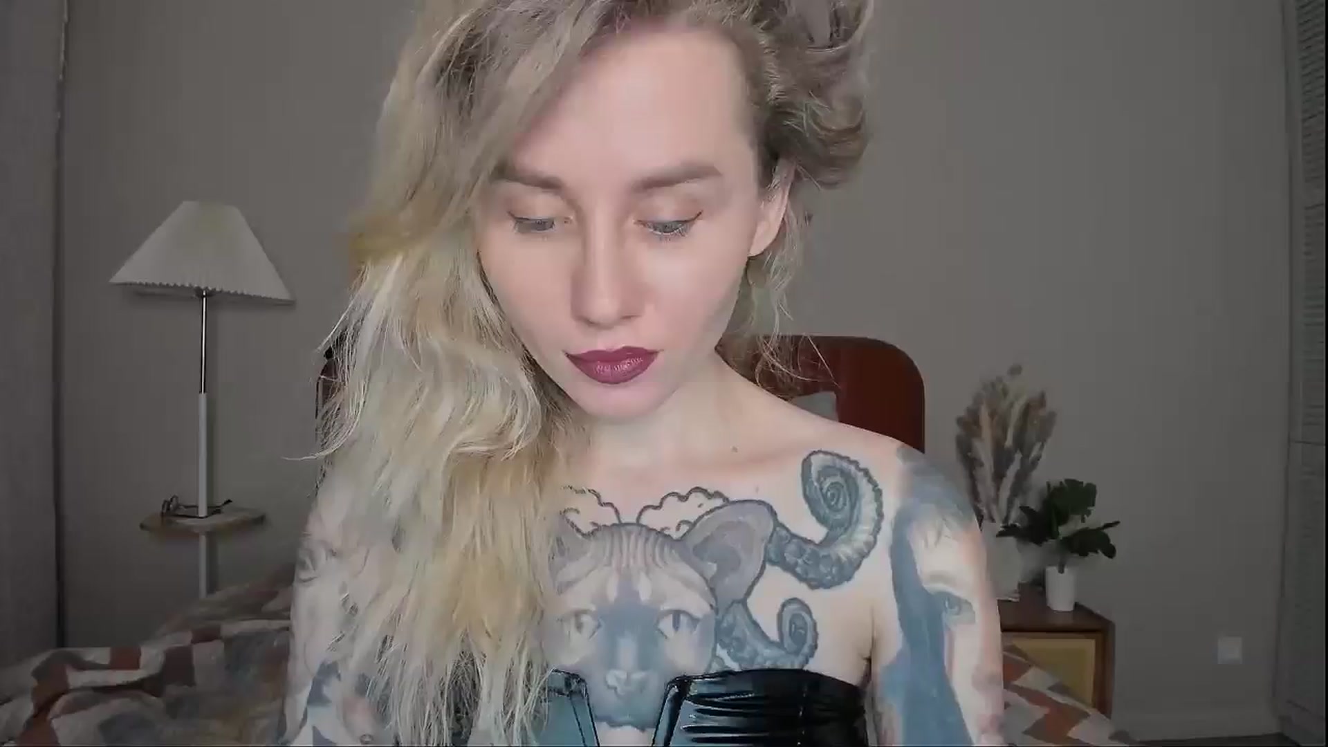 Gallery image thumbnail from Alexa_Smithhh's myfreecams stream on, 03/25/2025, 18:00 image 4 of 20
