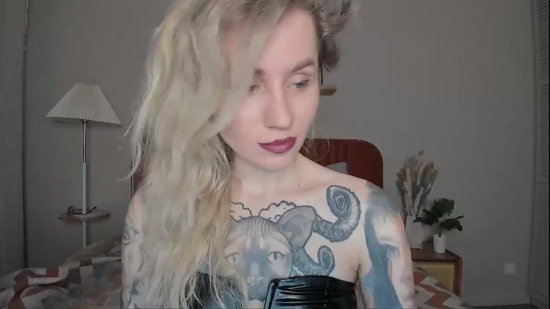 Gallery image thumbnail from Alexa_Smithhh's myfreecams stream on, 03/25/2025, 18:00 image 3 of 20
