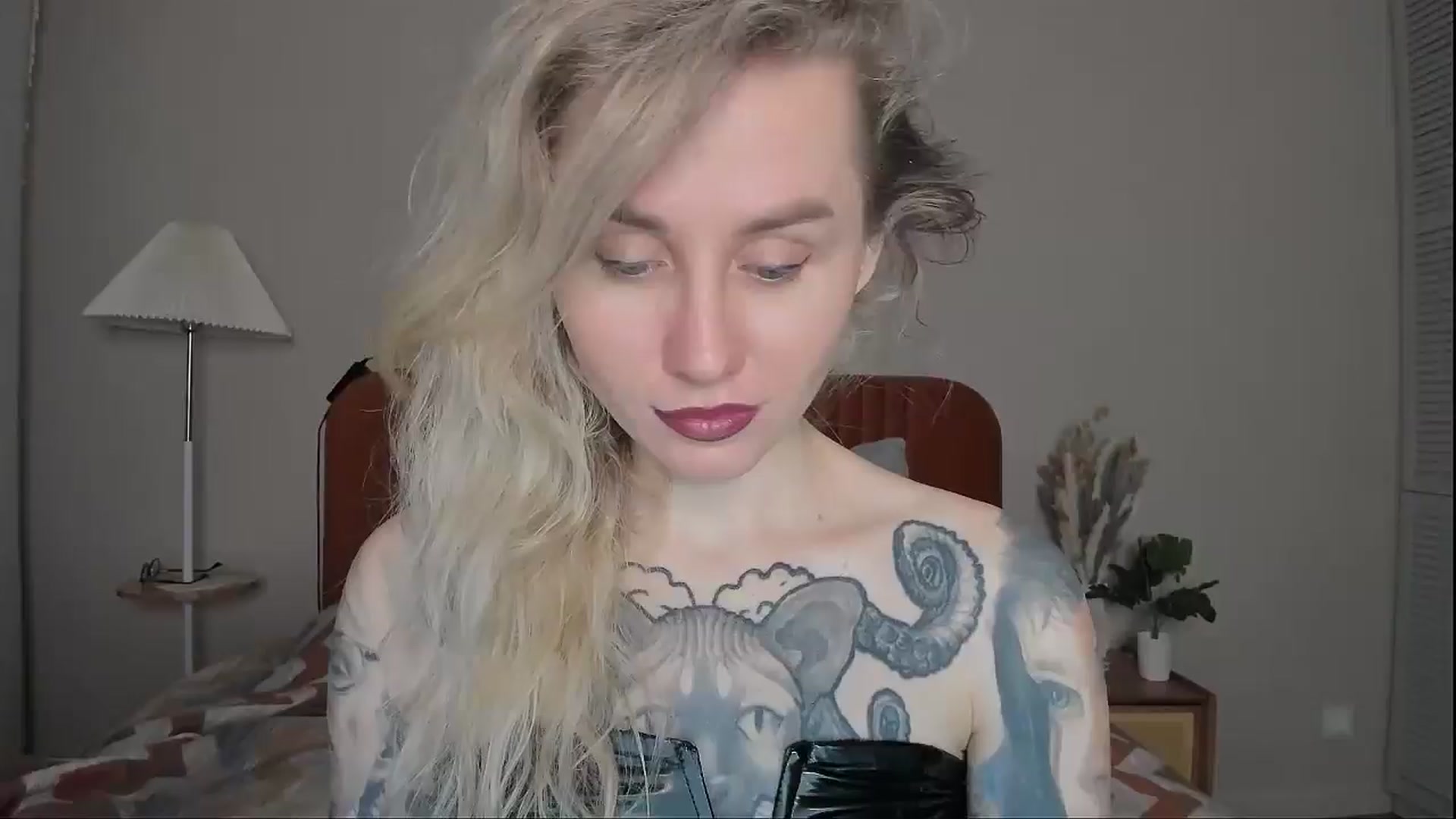 Gallery image thumbnail from Alexa_Smithhh's myfreecams stream on, 03/25/2025, 20:33 image 4 of 20