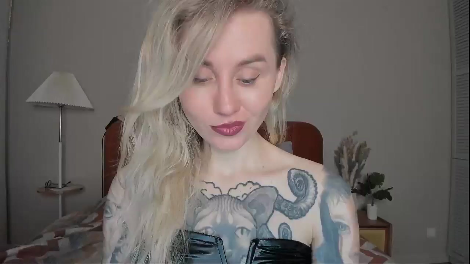 Gallery image thumbnail from Alexa_Smithhh's myfreecams stream on, 03/25/2025, 20:33 image 3 of 20