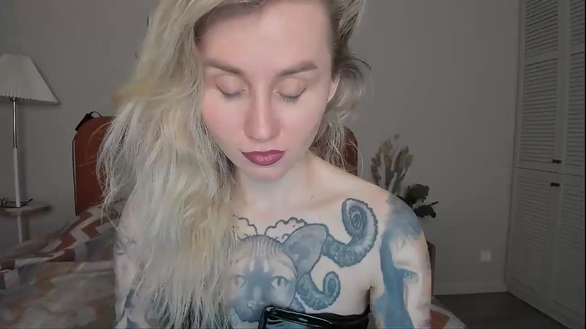 Gallery image thumbnail from Alexa_Smithhh's myfreecams stream on, 03/25/2025, 20:33 image 11 of 20