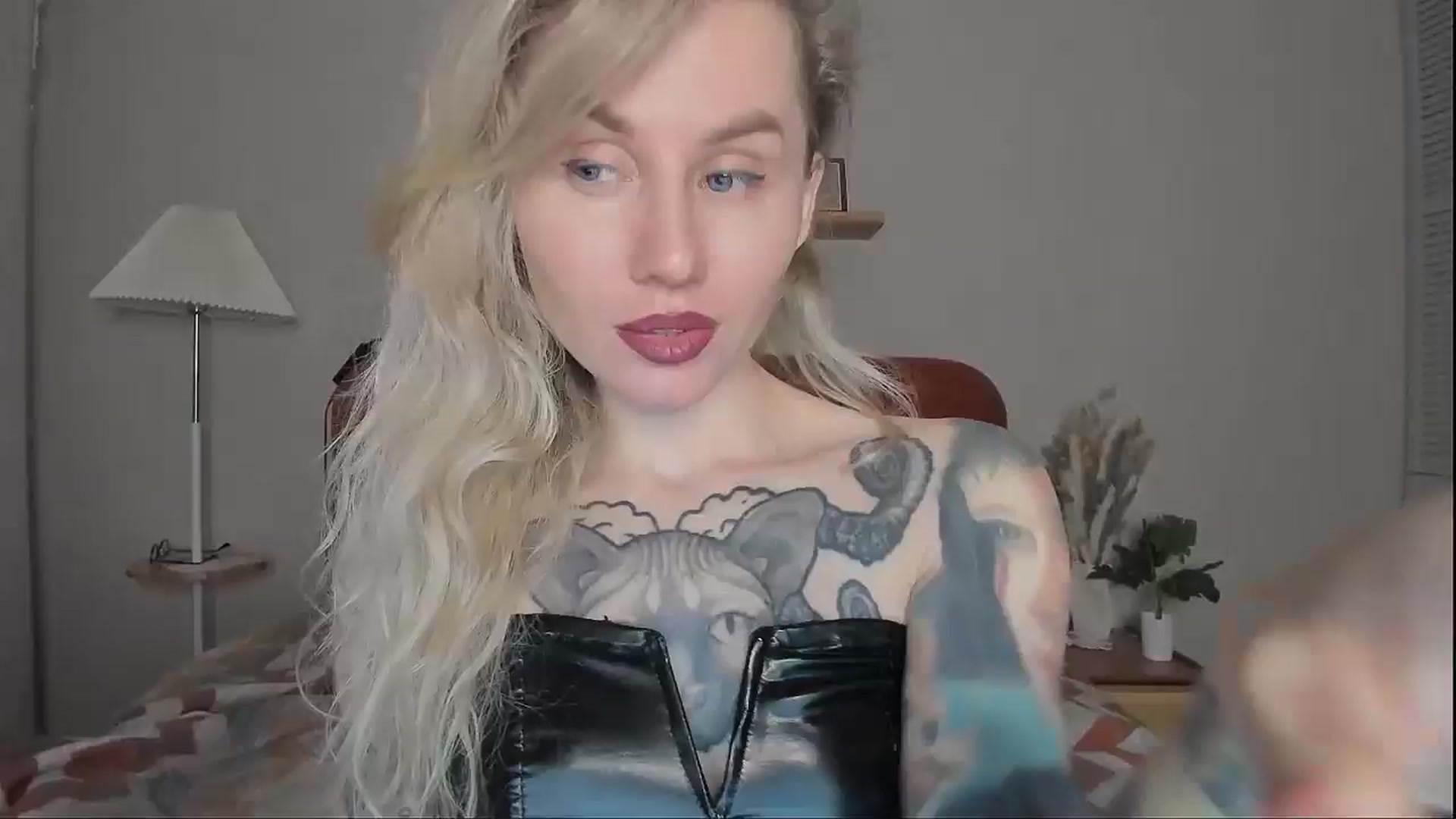 Gallery image thumbnail from Alexa_Smithhh's myfreecams stream on, 03/25/2025, 20:33 image 1 of 20