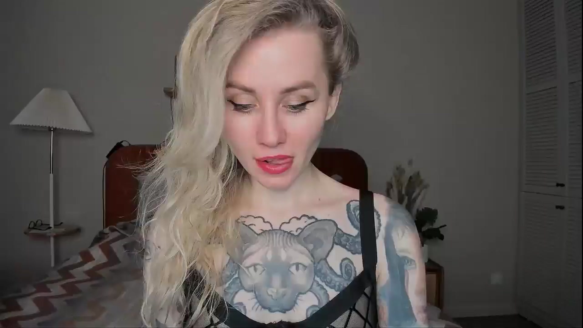 Gallery image thumbnail from Alexa_Smithhh's myfreecams stream on, 03/27/2025, 18:03 image 9 of 20