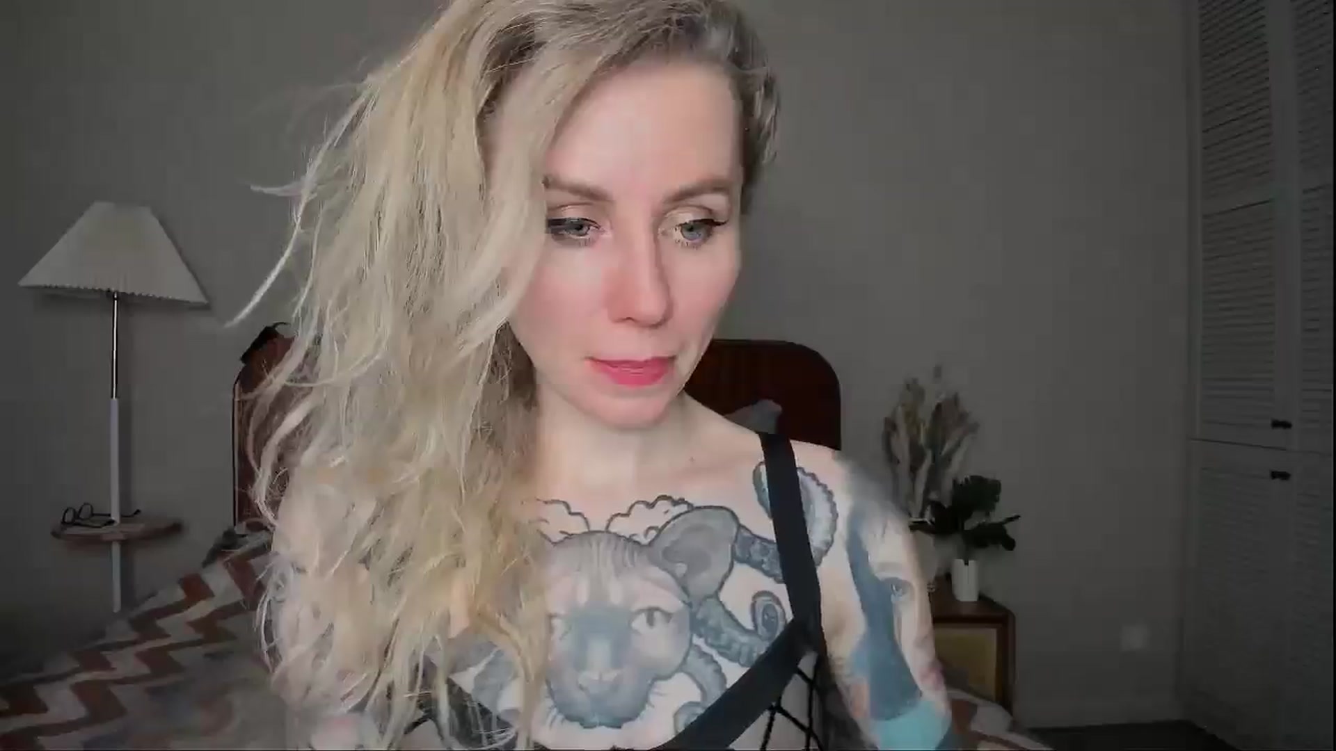 Gallery image thumbnail from Alexa_Smithhh's myfreecams stream on, 03/27/2025, 19:40 image 5 of 20