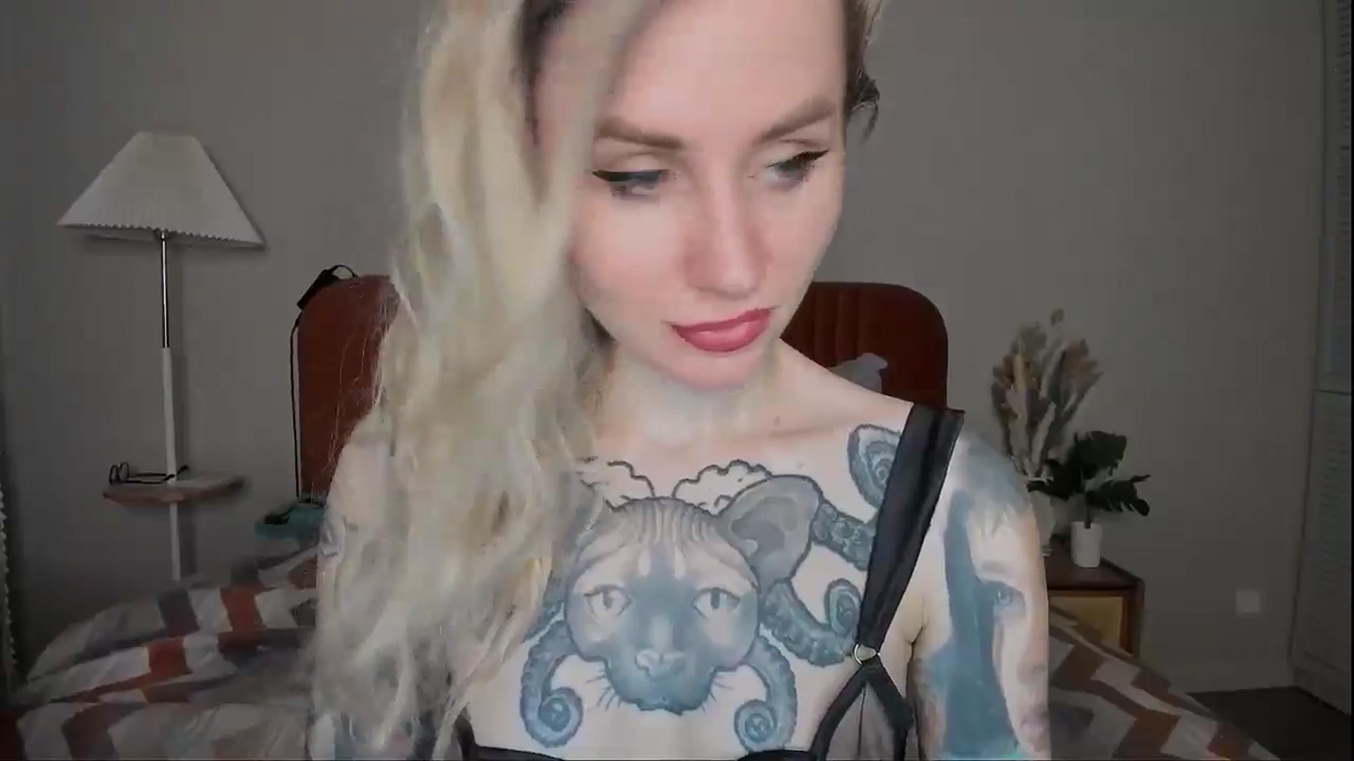 Gallery image thumbnail from Alexa_Smithhh's myfreecams stream on, 04/01/2025, 18:32 image 18 of 20