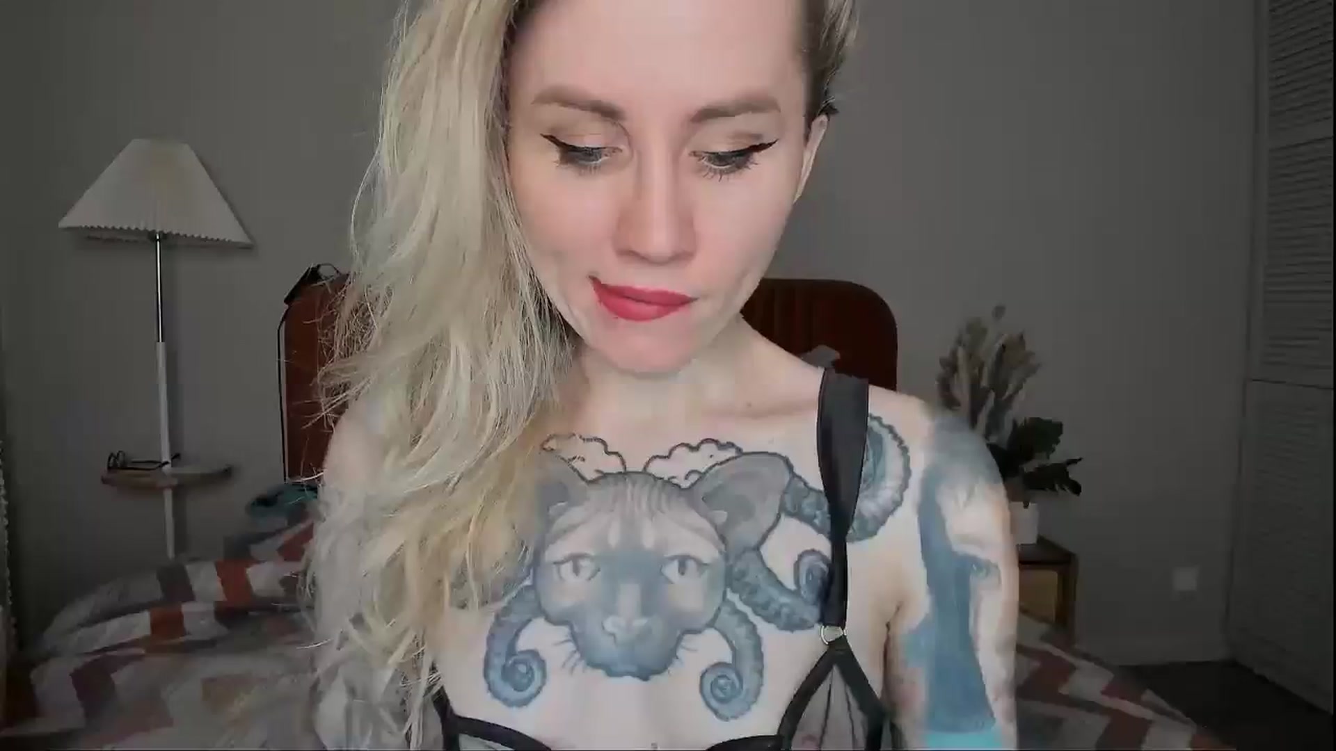 Gallery image thumbnail from Alexa_Smithhh's myfreecams stream on, 04/01/2025, 18:32 image 6 of 20