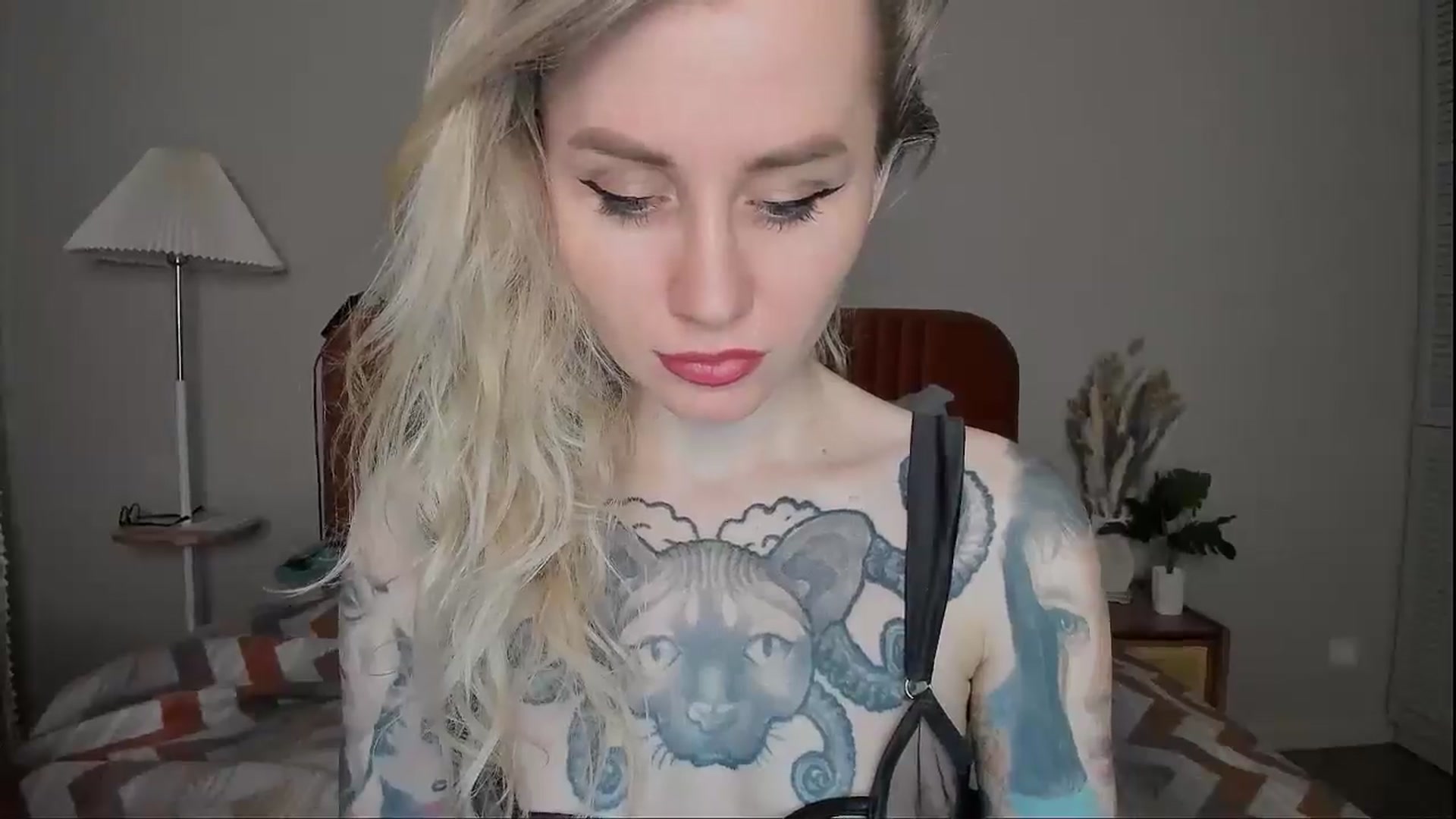 Gallery image thumbnail from Alexa_Smithhh's myfreecams stream on, 04/01/2025, 18:32 image 15 of 20
