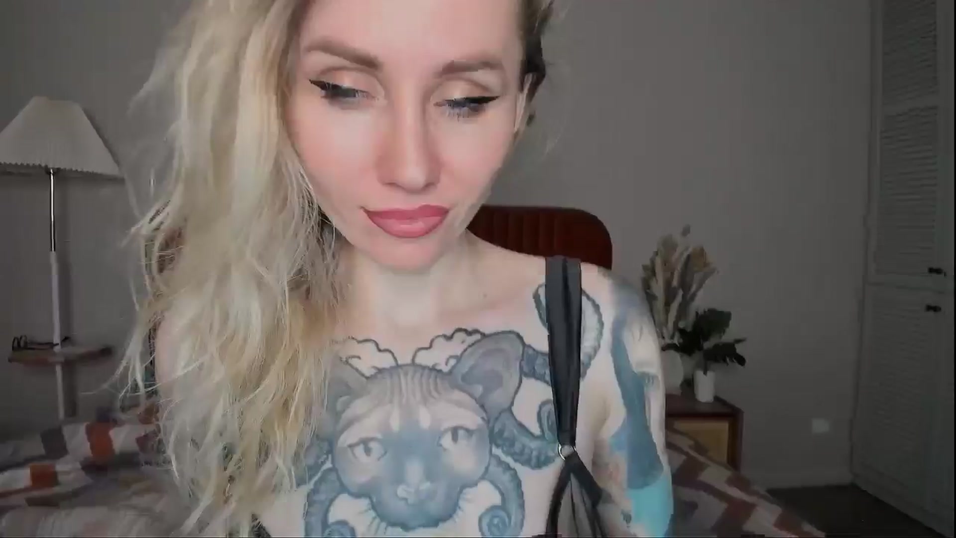 Gallery image thumbnail from Alexa_Smithhh's myfreecams stream on, 04/01/2025, 20:40 image 6 of 20
