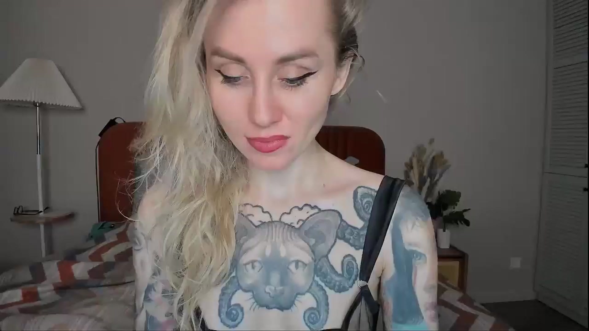 Gallery image thumbnail from Alexa_Smithhh's myfreecams stream on, 04/01/2025, 20:40 image 3 of 20