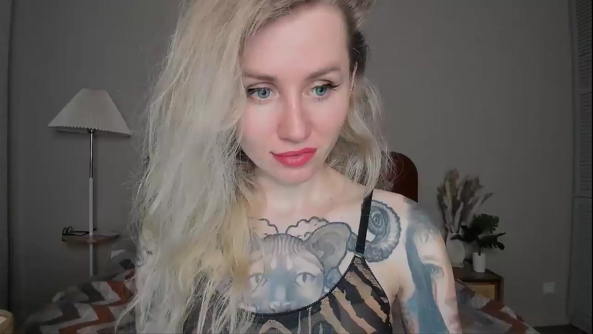 Gallery image thumbnail from Alexa_Smithhh's myfreecams stream on, 04/03/2025, 17:44 image 15 of 20