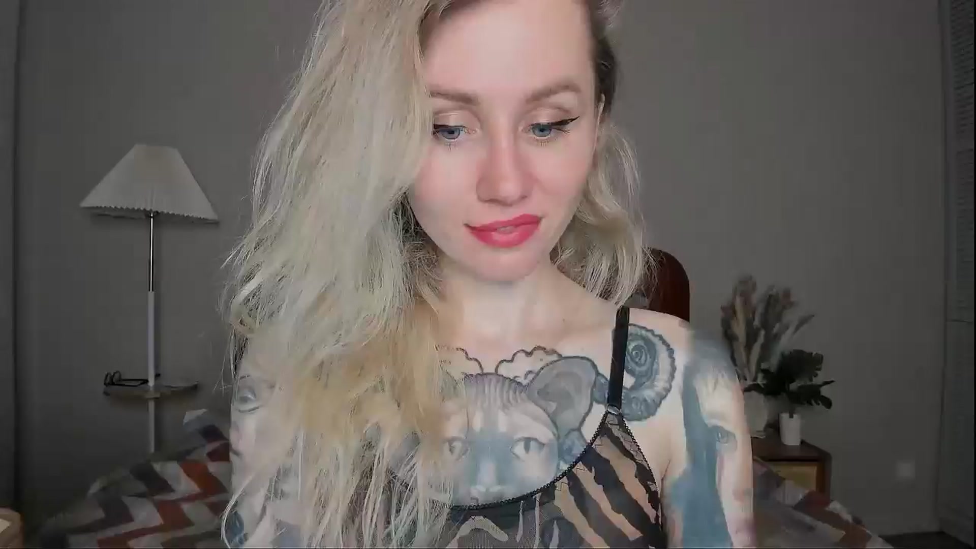 Gallery image thumbnail from Alexa_Smithhh's myfreecams stream on, 04/03/2025, 17:44 image 11 of 20