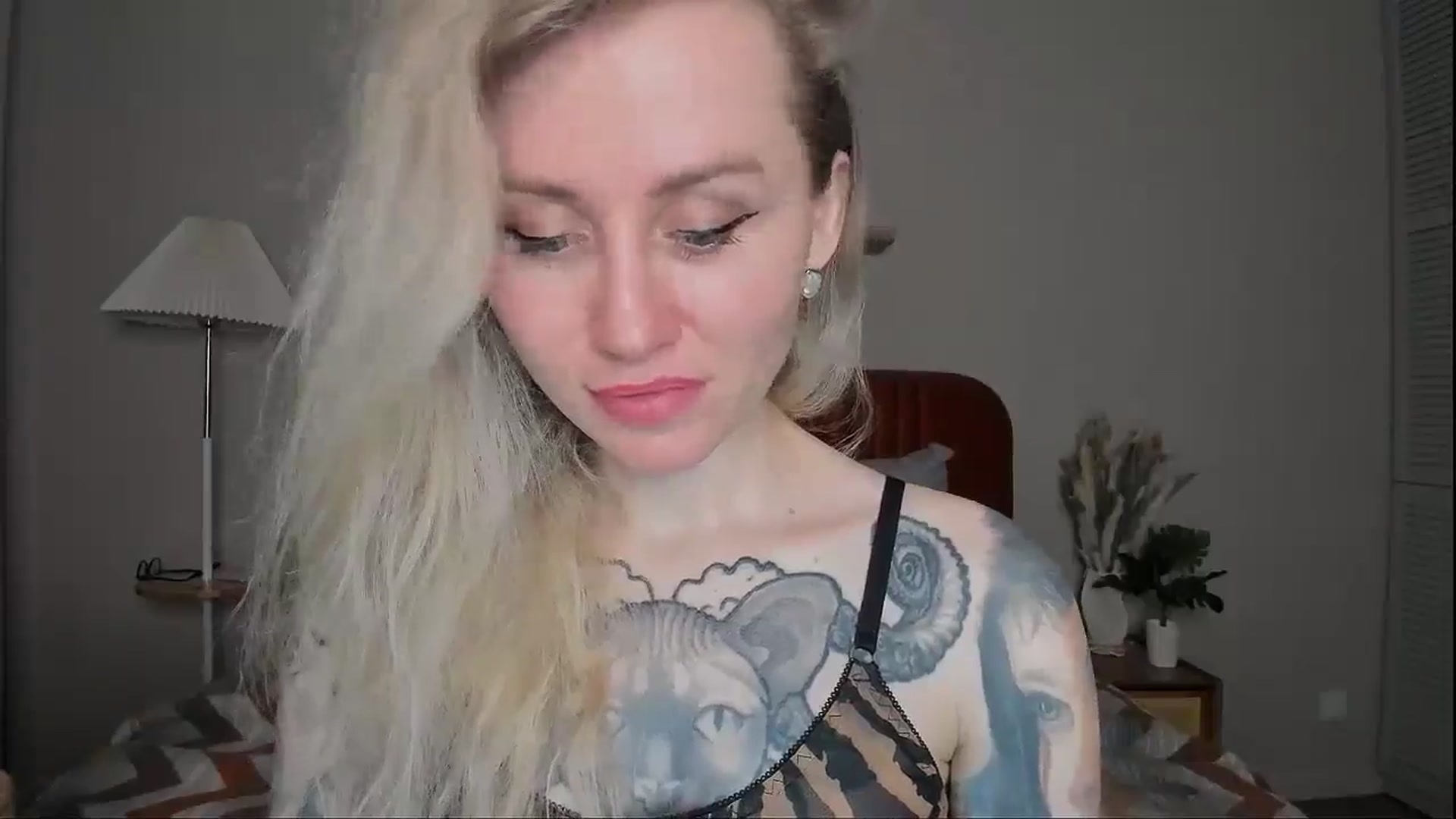 Gallery image thumbnail from Alexa_Smithhh's myfreecams stream on, 04/03/2025, 19:27 image 20 of 20