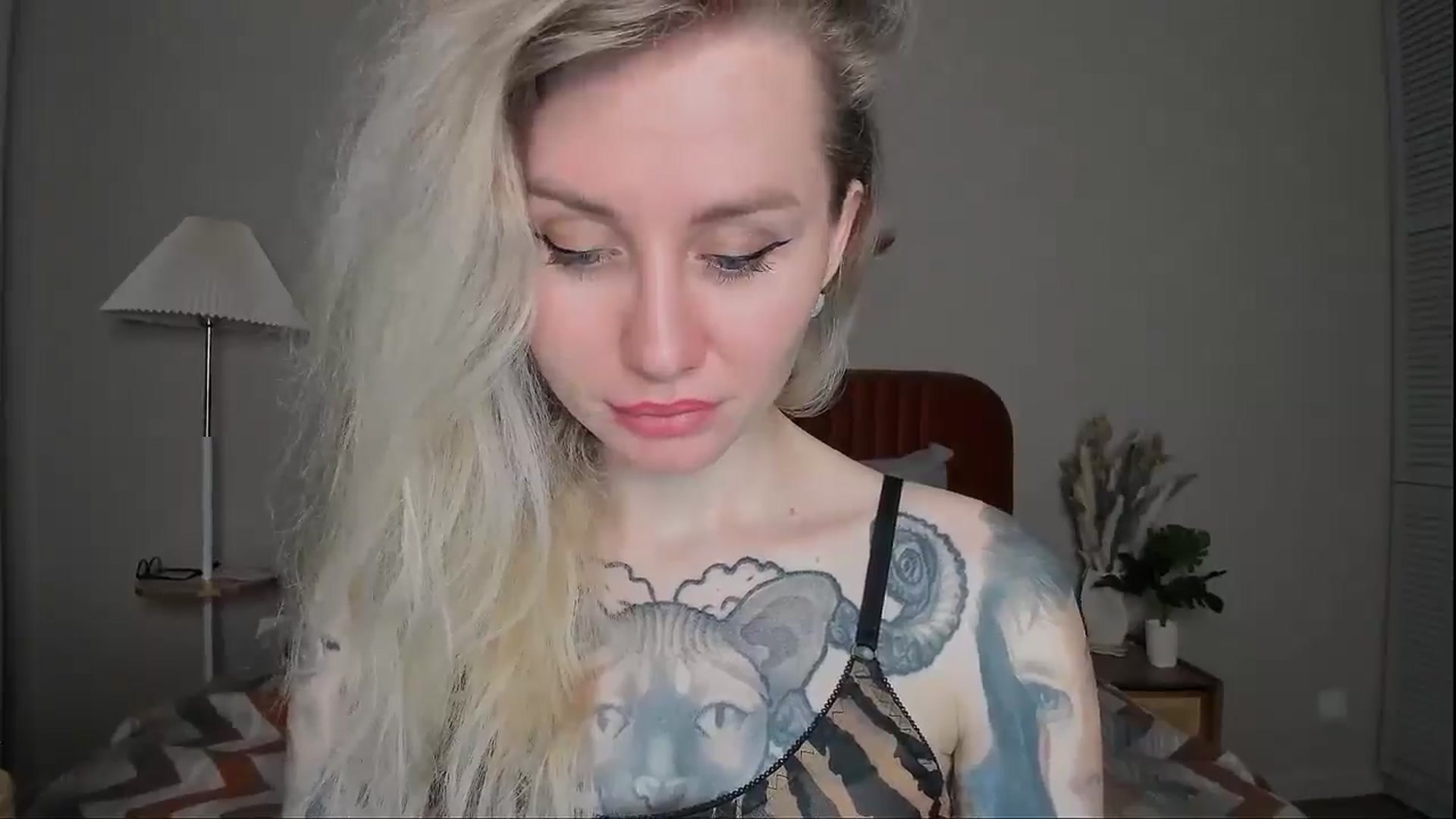 Gallery image thumbnail from Alexa_Smithhh's myfreecams stream on, 04/03/2025, 19:27 image 16 of 20