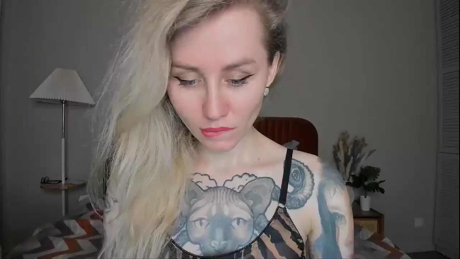 Gallery image thumbnail from Alexa_Smithhh's myfreecams stream on, 04/03/2025, 19:27 image 5 of 20