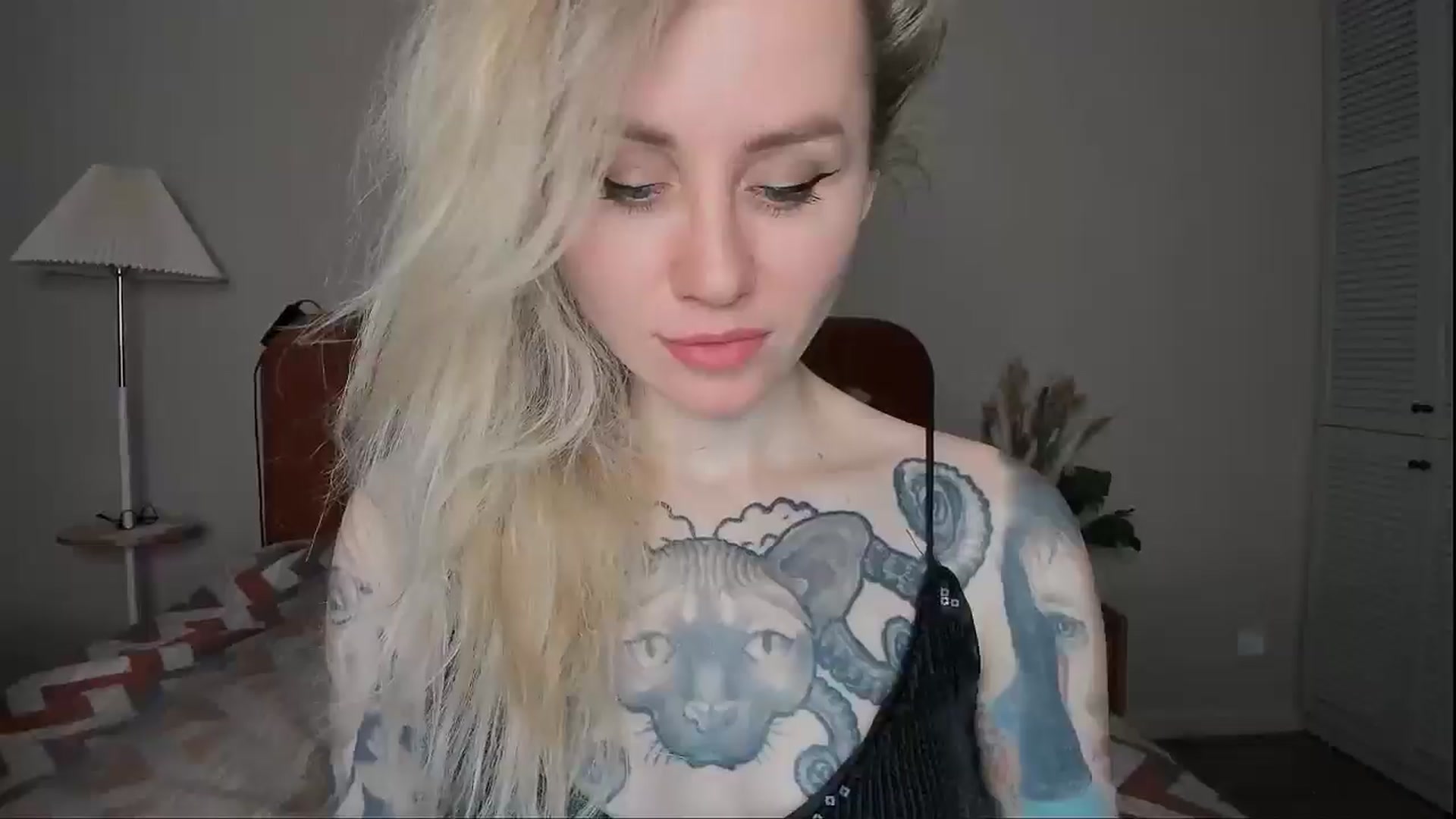 Gallery image thumbnail from Alexa_Smithhh's myfreecams stream on, 04/04/2025, 17:49 image 18 of 20