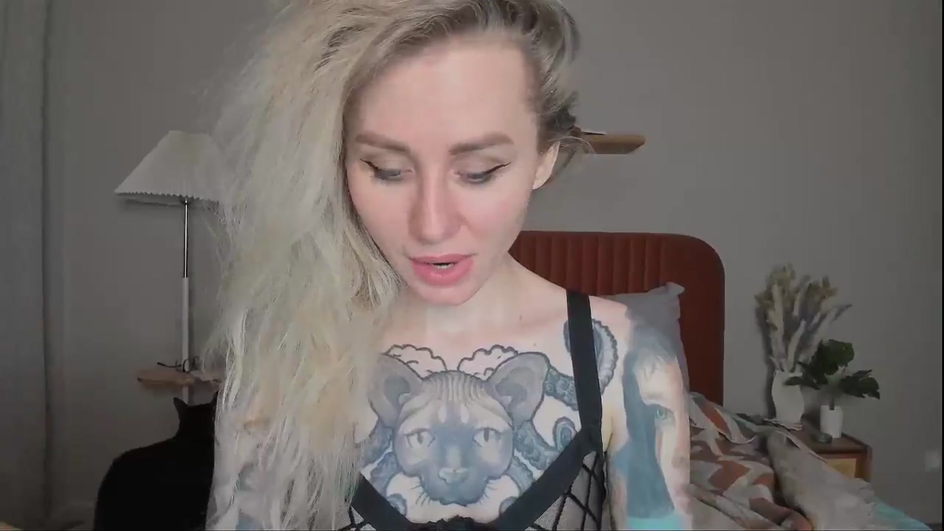 Gallery image thumbnail from Alexa_Smithhh's myfreecams stream on, 04/06/2025, 18:14 image 14 of 20