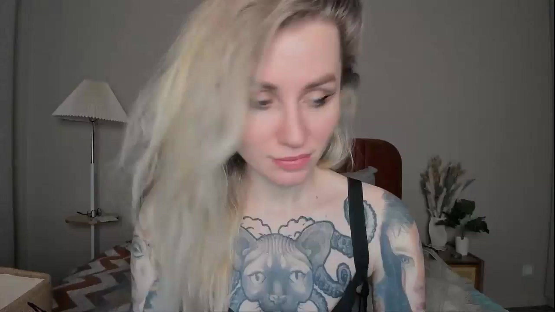 Gallery image thumbnail from Alexa_Smithhh's myfreecams stream on, 04/06/2025, 18:14 image 3 of 20