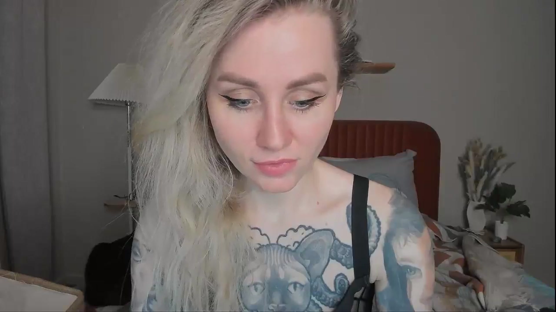 Gallery image thumbnail from Alexa_Smithhh's myfreecams stream on, 04/06/2025, 18:14 image 18 of 20