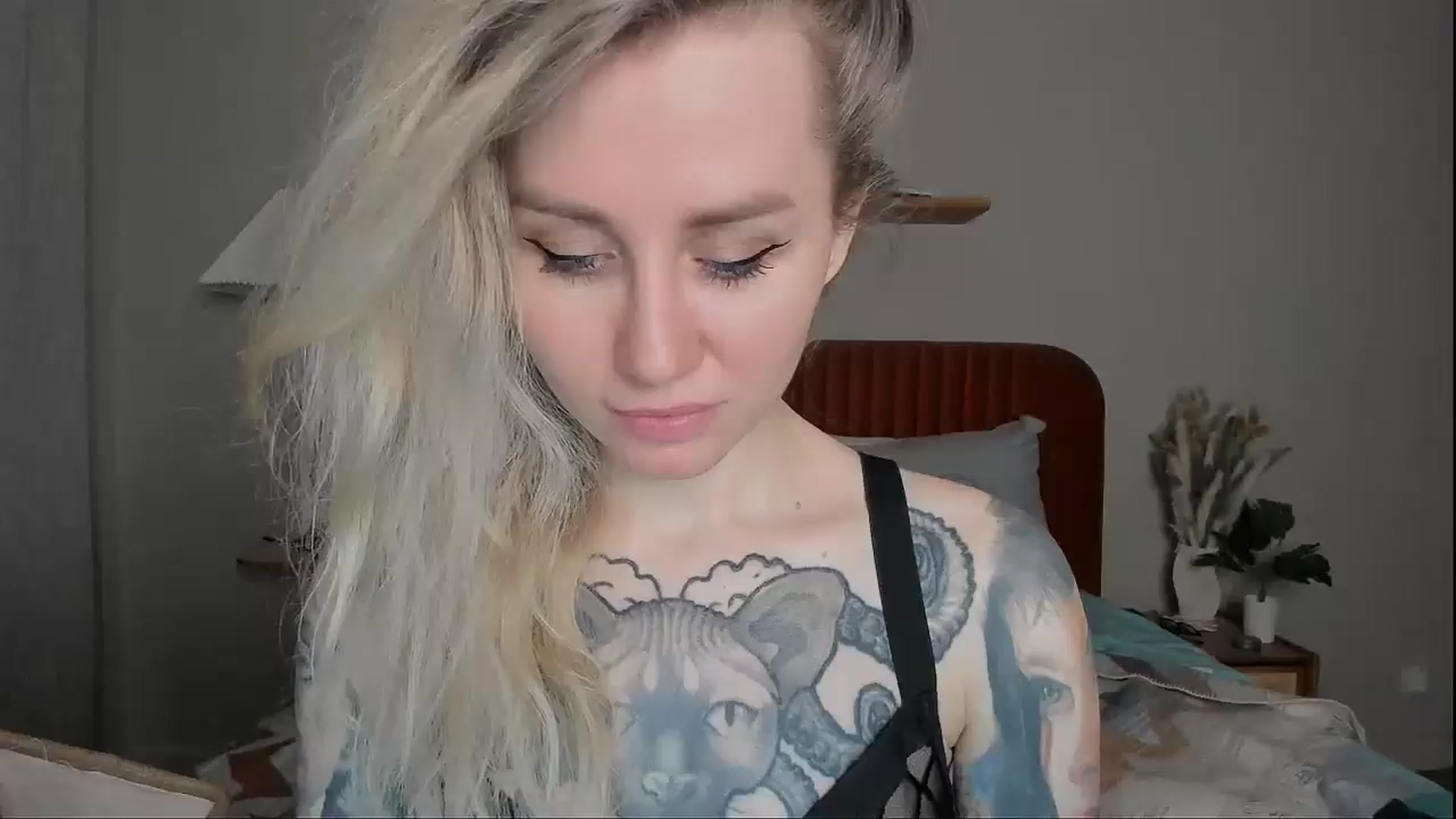 Gallery image thumbnail from Alexa_Smithhh's myfreecams stream on, 04/06/2025, 20:58 image 13 of 20