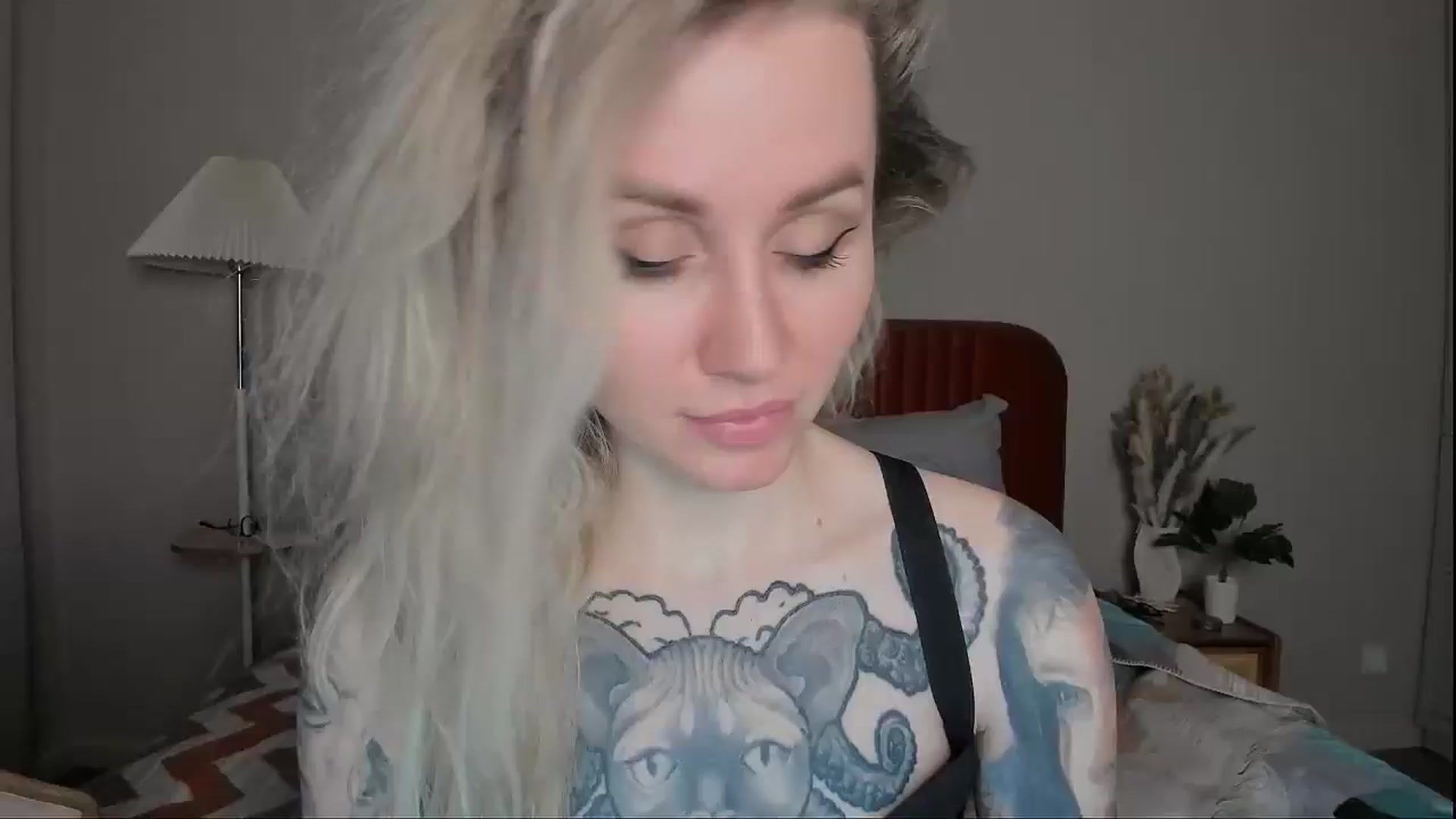 Gallery image thumbnail from Alexa_Smithhh's myfreecams stream on, 04/06/2025, 20:58 image 2 of 20