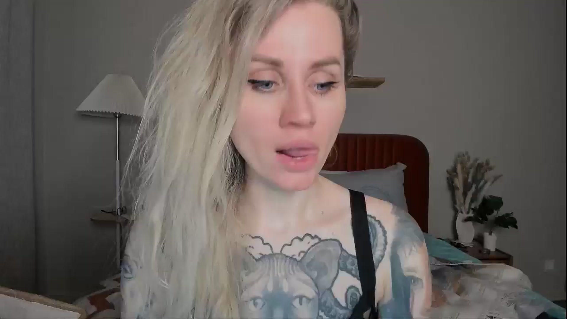 Gallery image thumbnail from Alexa_Smithhh's myfreecams stream on, 04/06/2025, 20:58 image 18 of 20