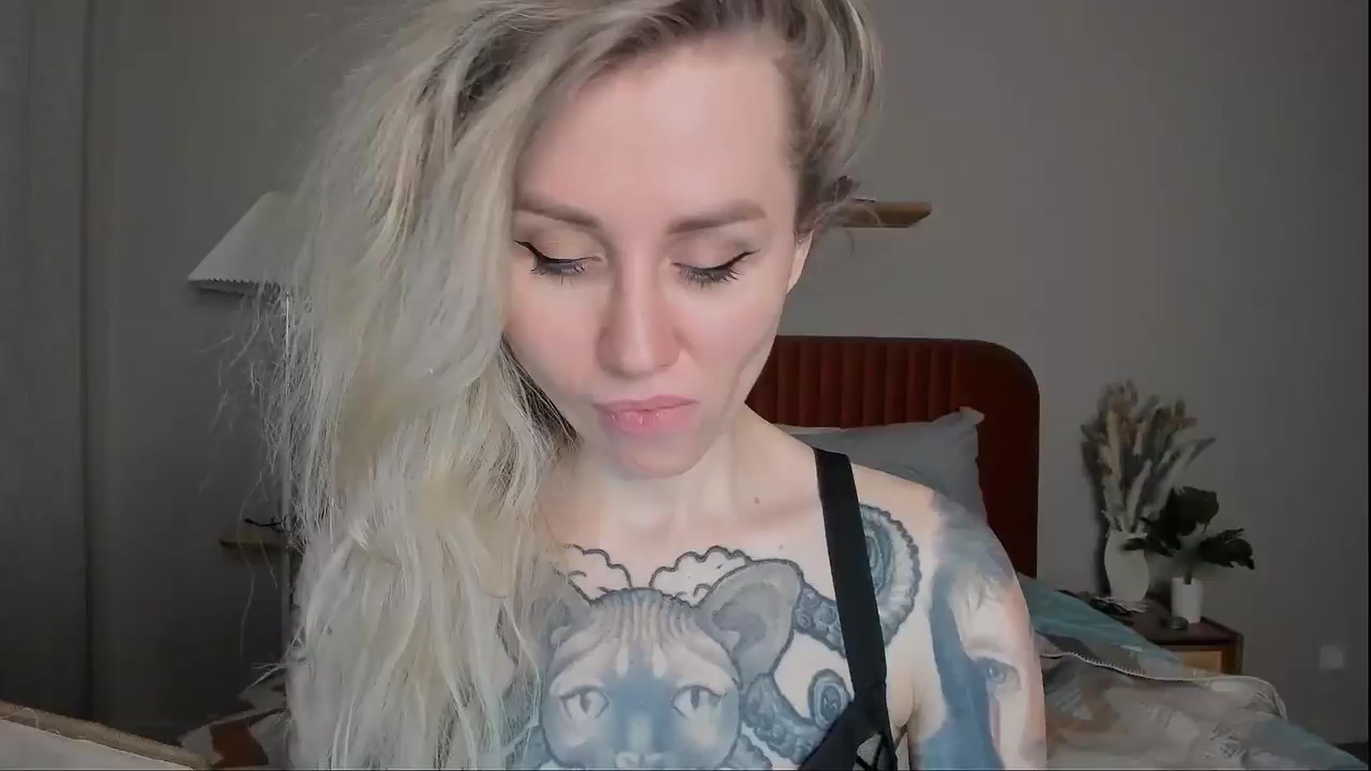 Gallery image thumbnail from Alexa_Smithhh's myfreecams stream on, 04/06/2025, 20:58 image 10 of 20