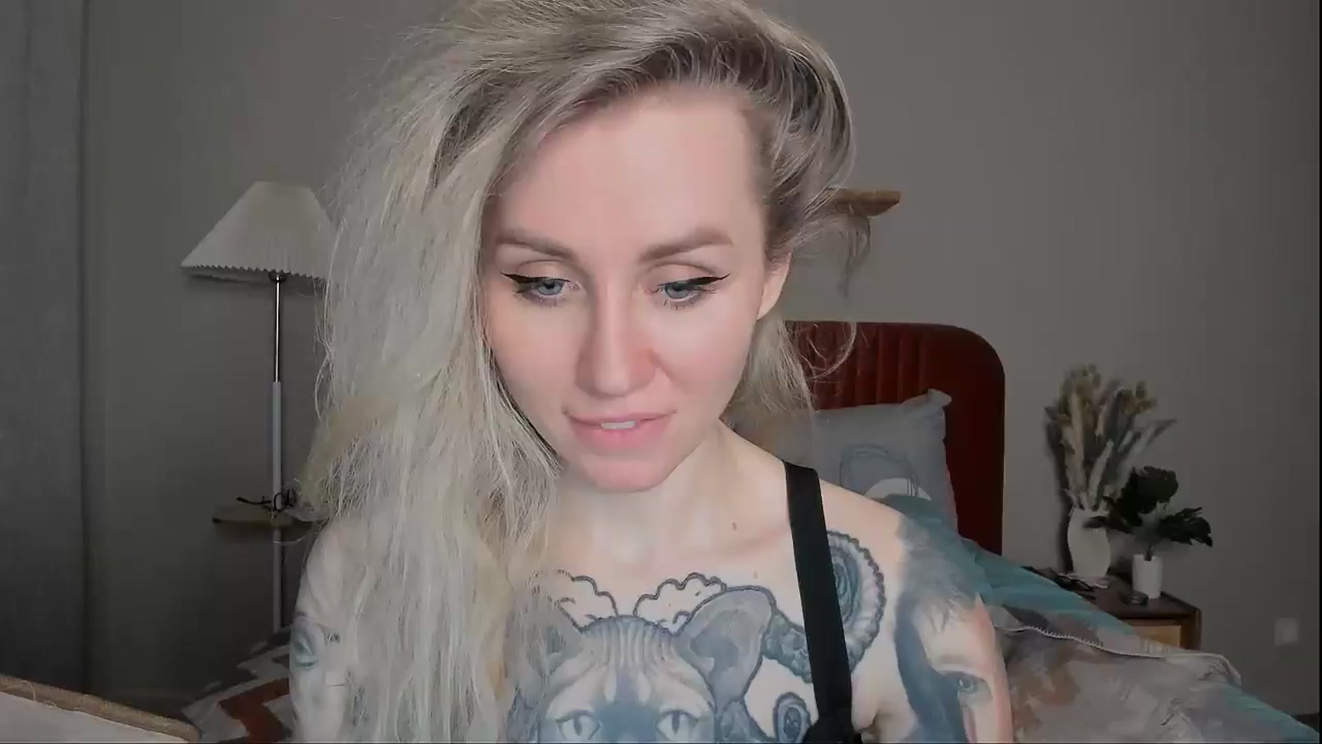 Gallery image thumbnail from Alexa_Smithhh's myfreecams stream on, 04/06/2025, 20:58 image 7 of 20