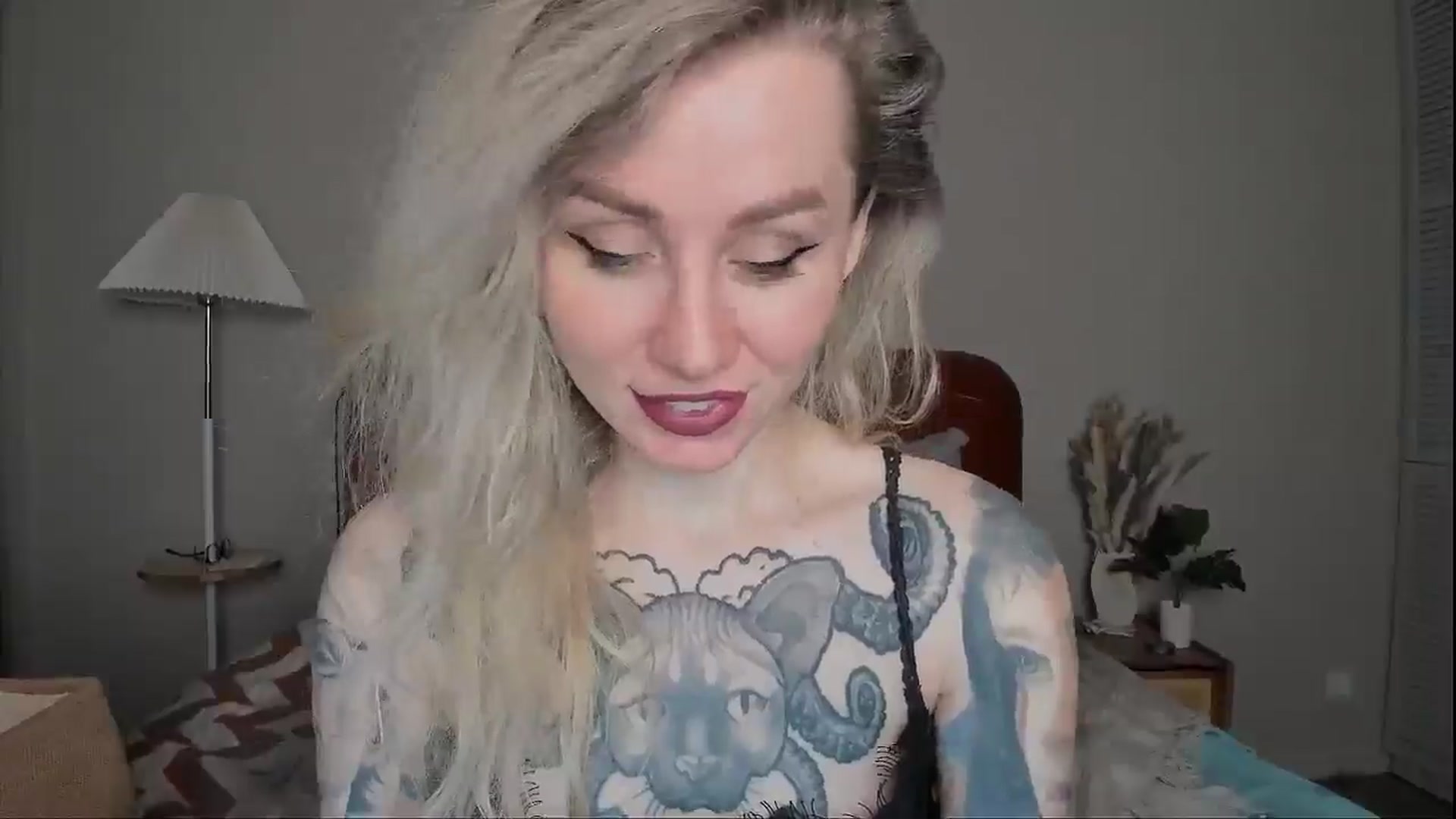 Gallery image thumbnail from Alexa_Smithhh's myfreecams stream on, 04/07/2025, 18:42 image 6 of 20