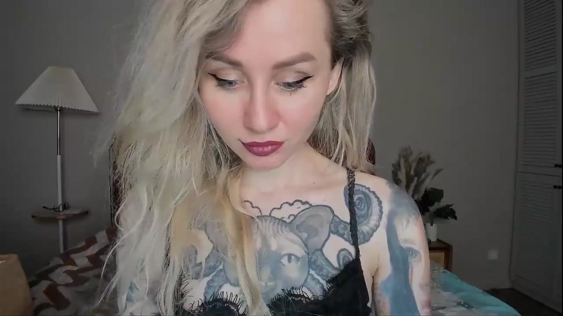 Gallery image thumbnail from Alexa_Smithhh's myfreecams stream on, 04/07/2025, 18:42 image 16 of 20