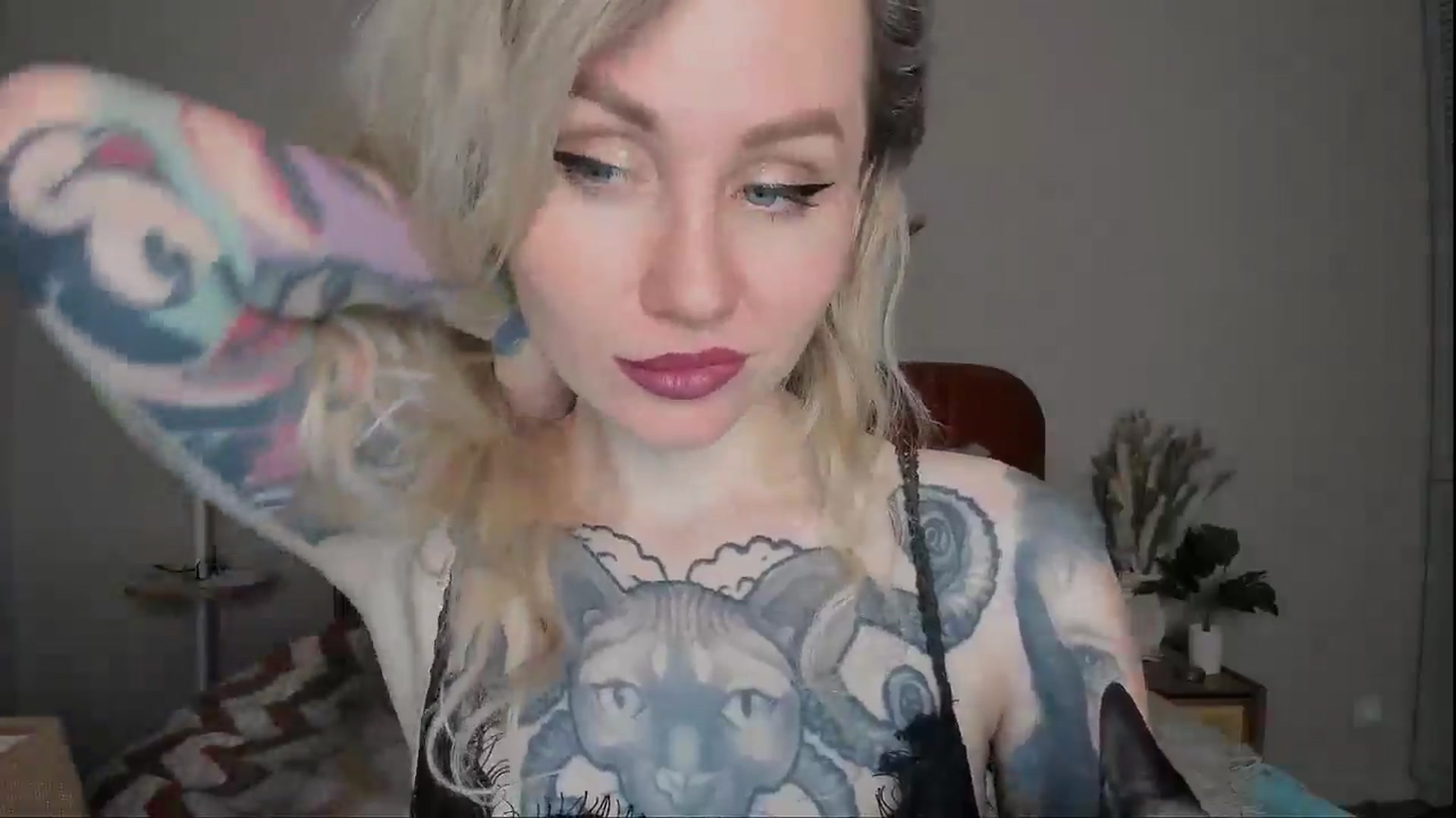 Gallery image thumbnail from Alexa_Smithhh's myfreecams stream on, 04/07/2025, 18:42 image 19 of 20
