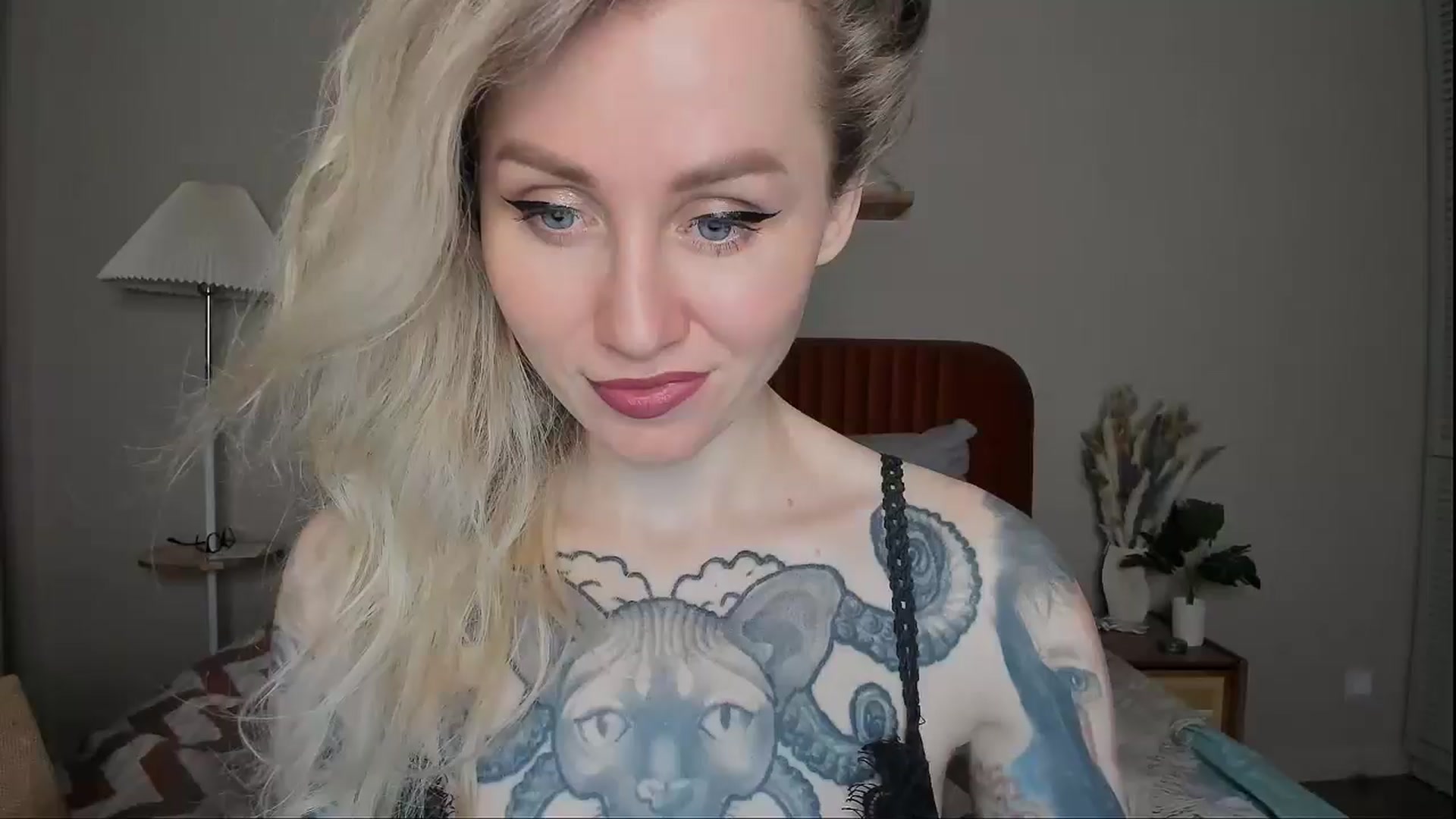 Gallery image thumbnail from Alexa_Smithhh's myfreecams stream on, 04/07/2025, 19:50 image 10 of 20