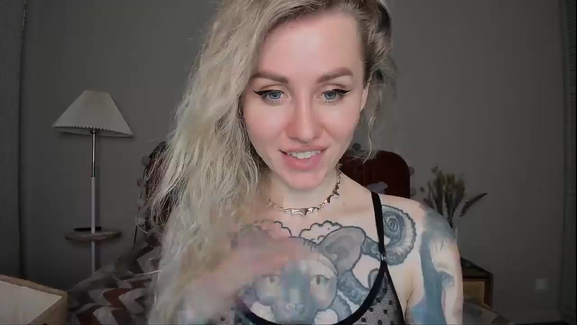 Gallery image thumbnail from Alexa_Smithhh's myfreecams stream on, 04/13/2025, 18:40 image 12 of 20