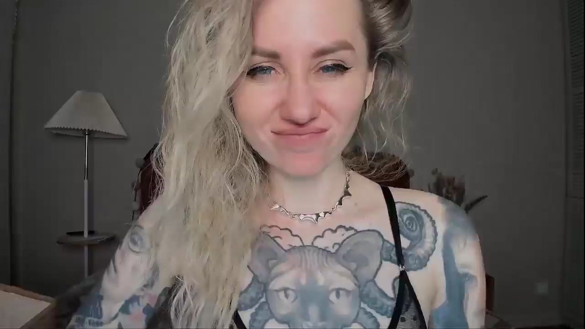 Gallery image thumbnail from Alexa_Smithhh's myfreecams stream on, 04/13/2025, 18:40 image 7 of 20