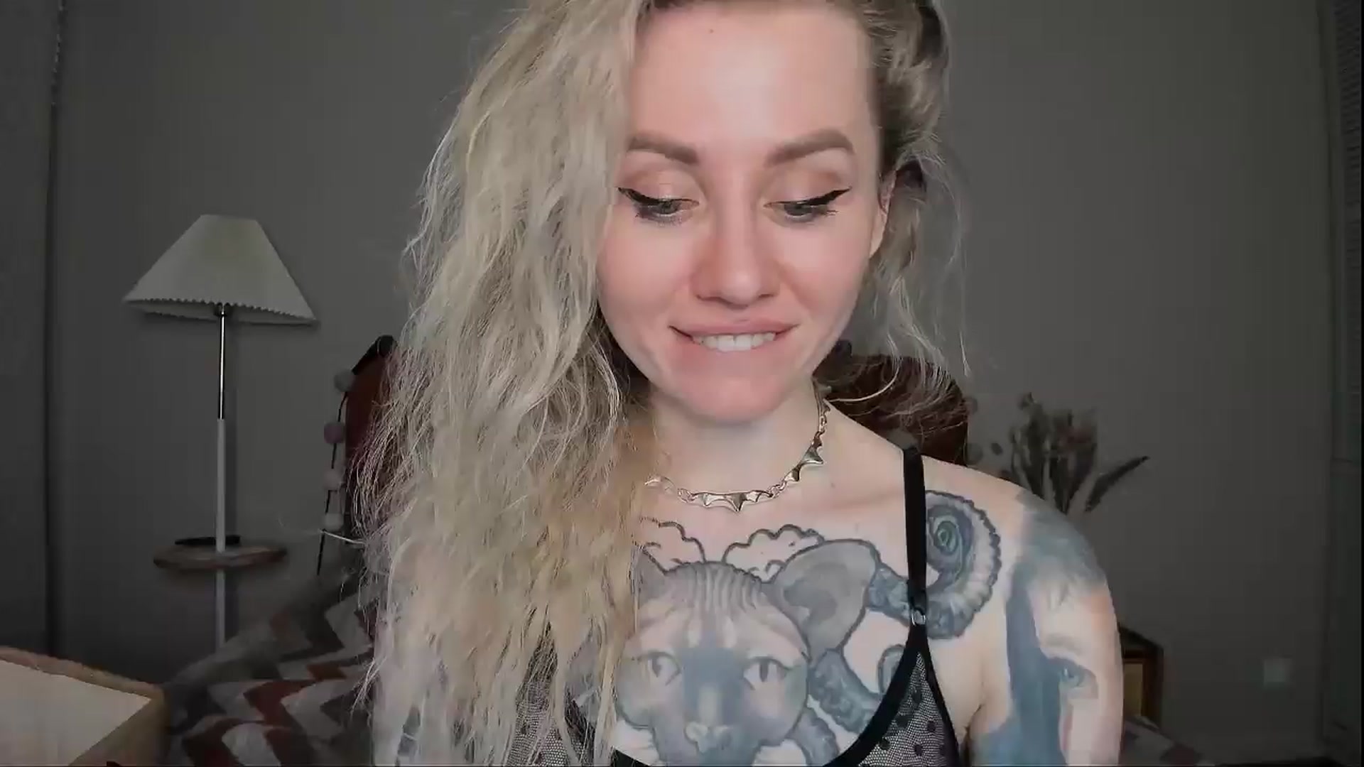 Gallery image thumbnail from Alexa_Smithhh's myfreecams stream on, 04/13/2025, 18:40 image 16 of 20