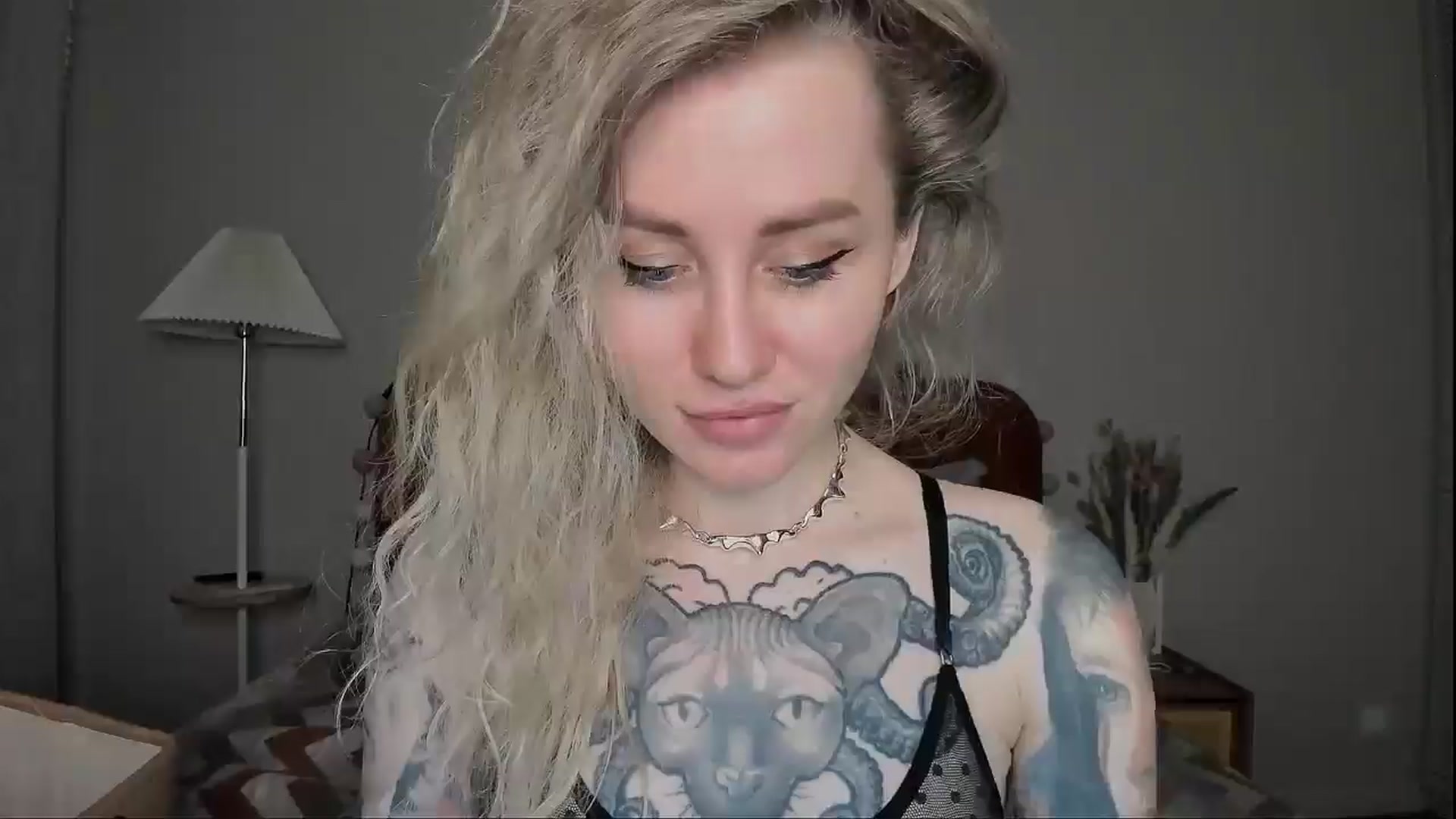 Gallery image thumbnail from Alexa_Smithhh's myfreecams stream on, 04/13/2025, 18:40 image 6 of 20
