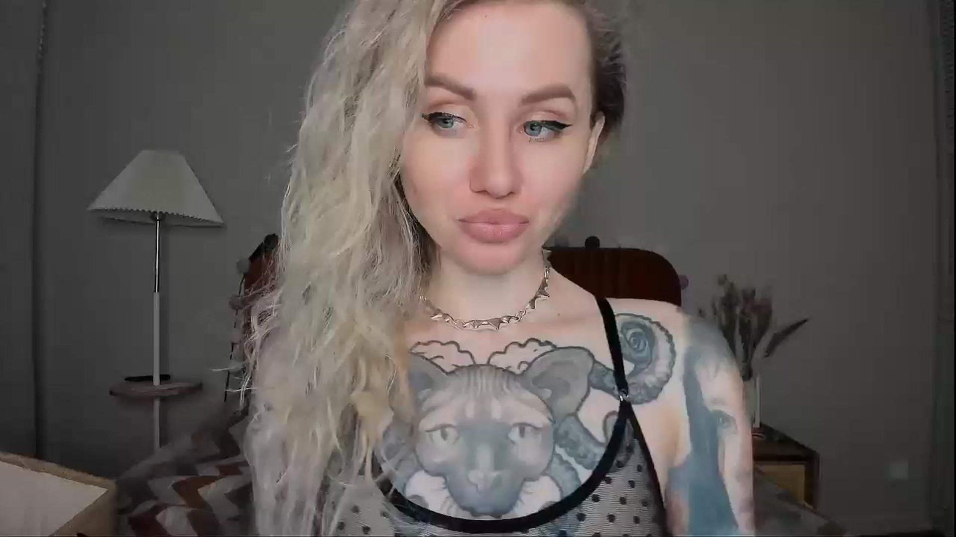 Gallery image thumbnail from Alexa_Smithhh's myfreecams stream on, 04/13/2025, 18:40 image 1 of 20